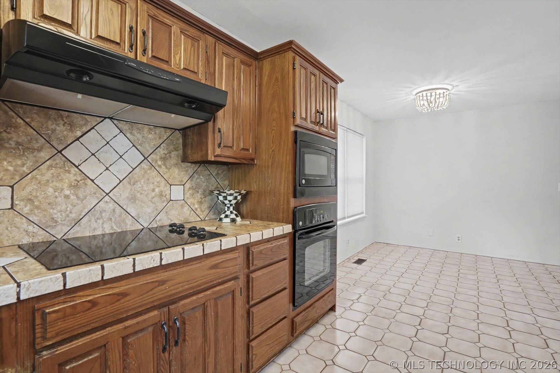 6726 E 100 Place Tulsa OK 74133