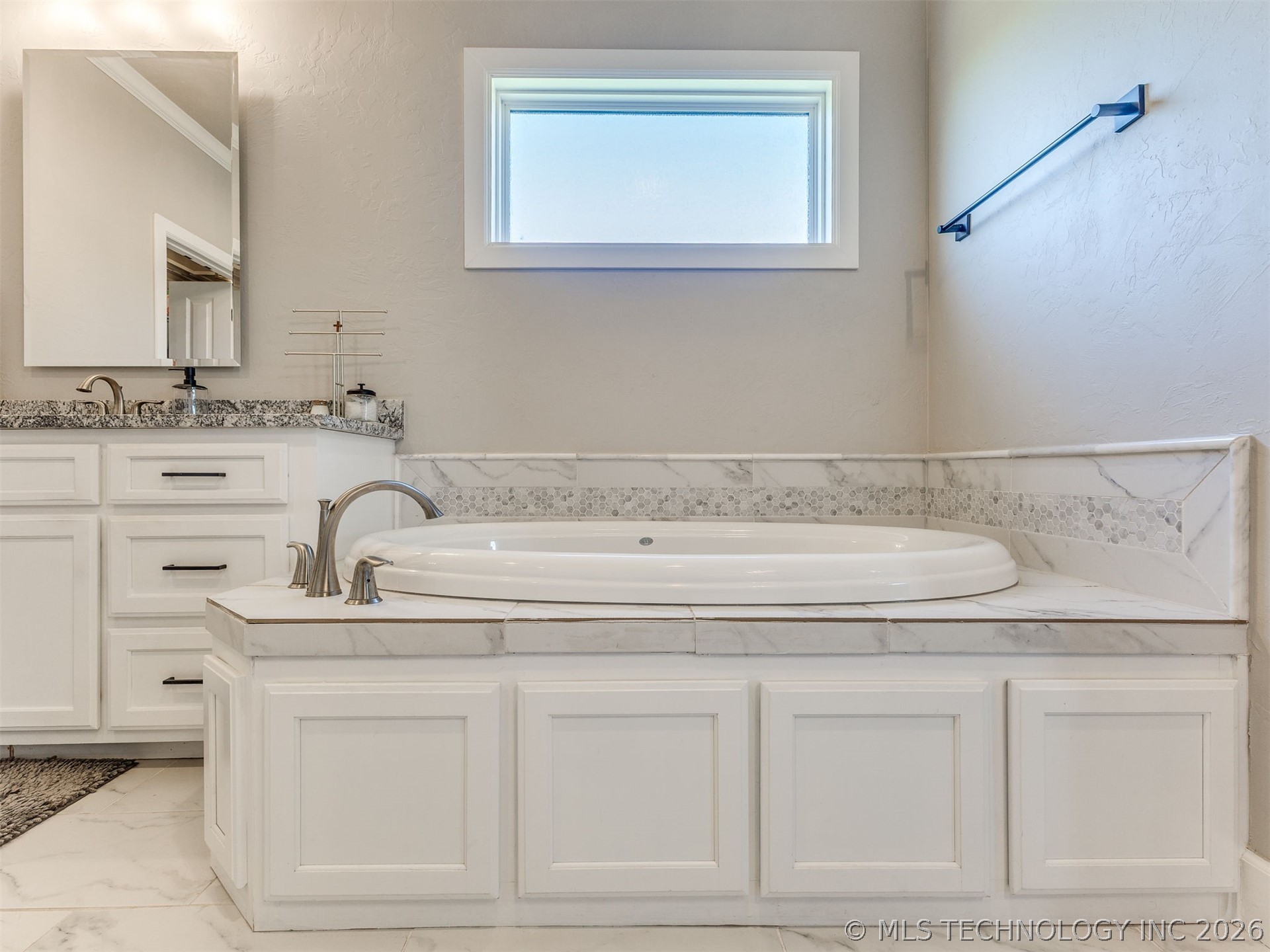 15907 E 106th Place Owasso OK 74055