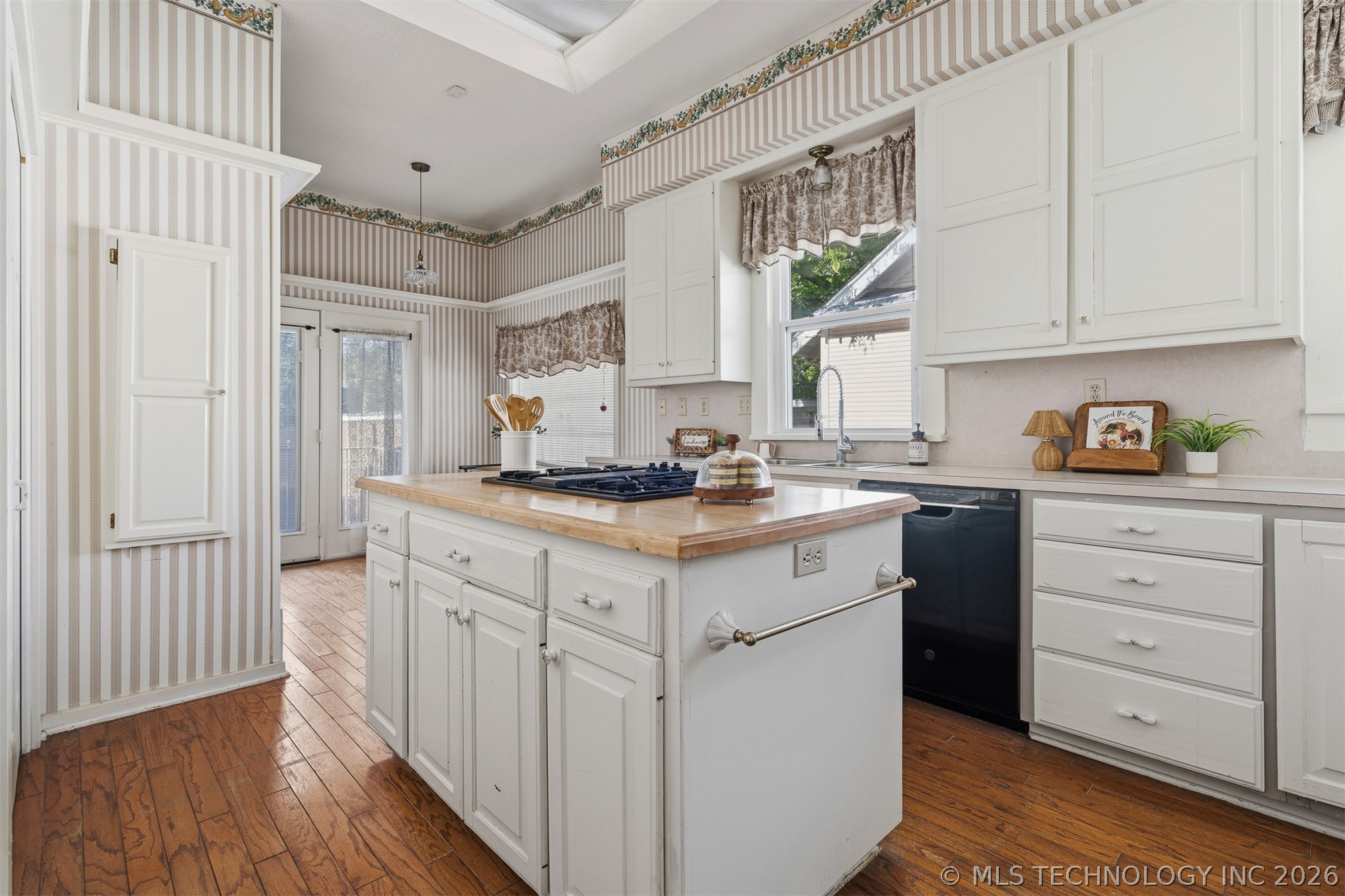 922 SW Mclish Ardmore OK 73401