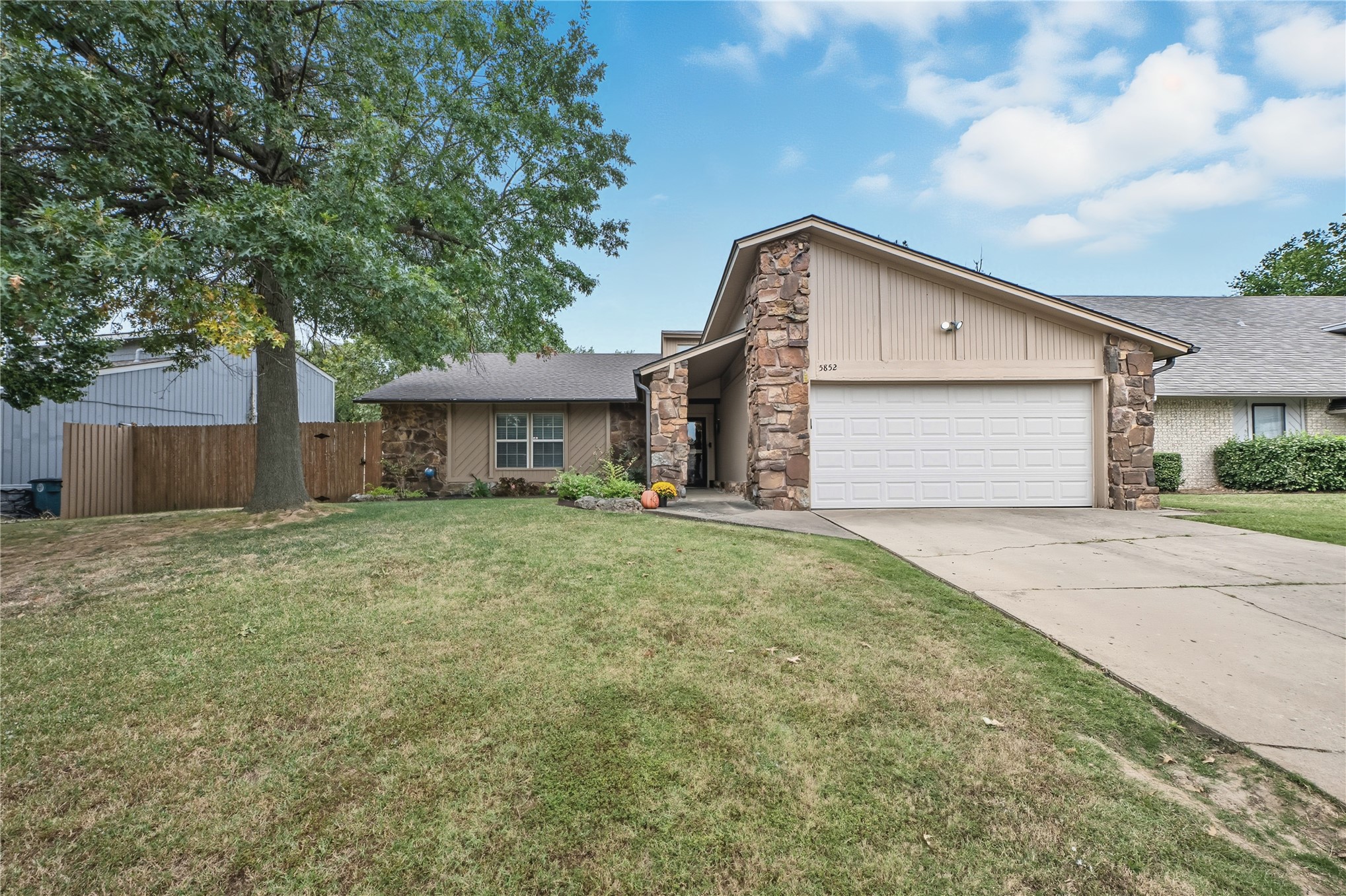 5852 S 91st Eastavenue Tulsa OK 74145