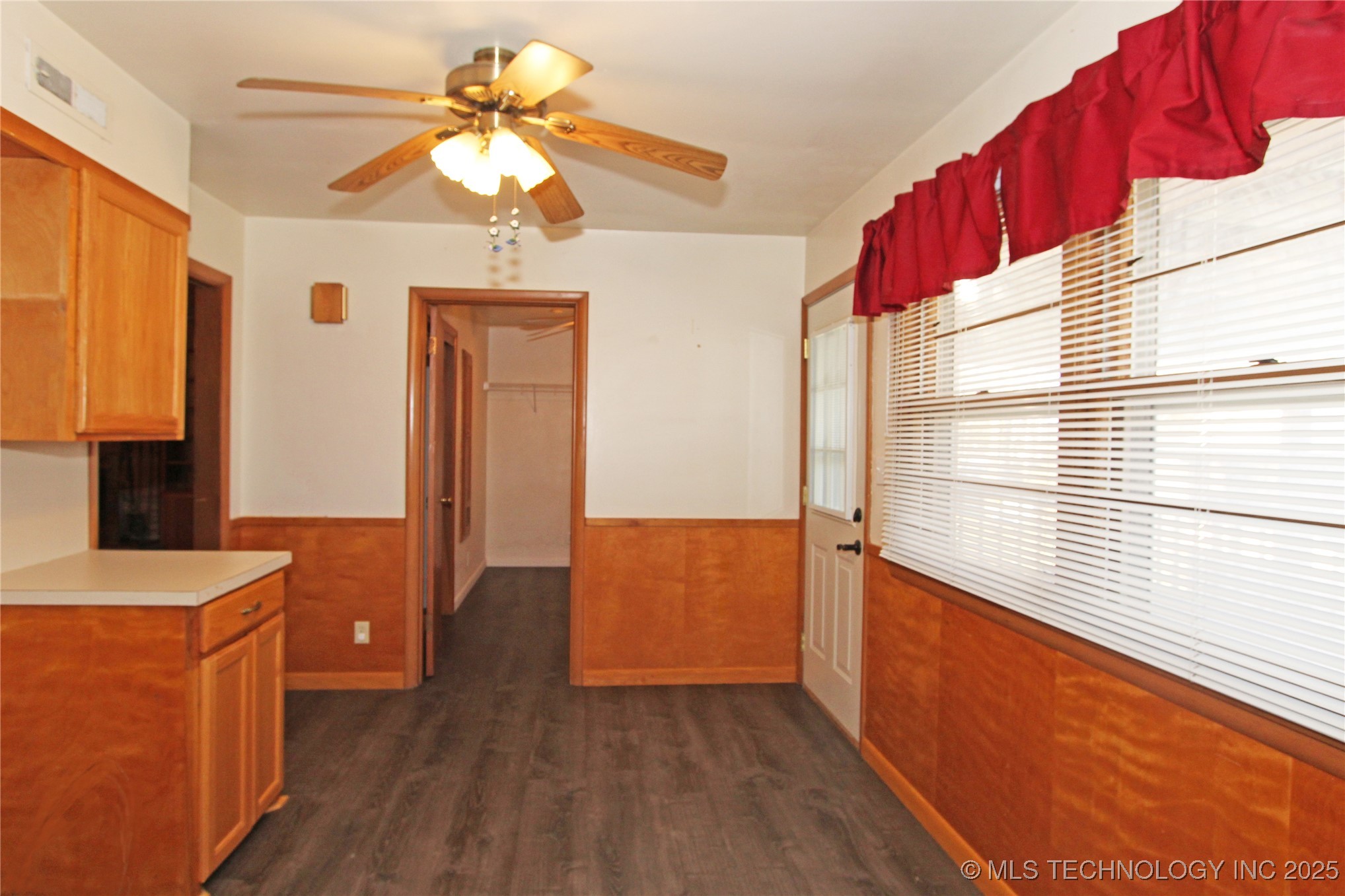 912 W Shawnee Avenue Nowata OK 74048