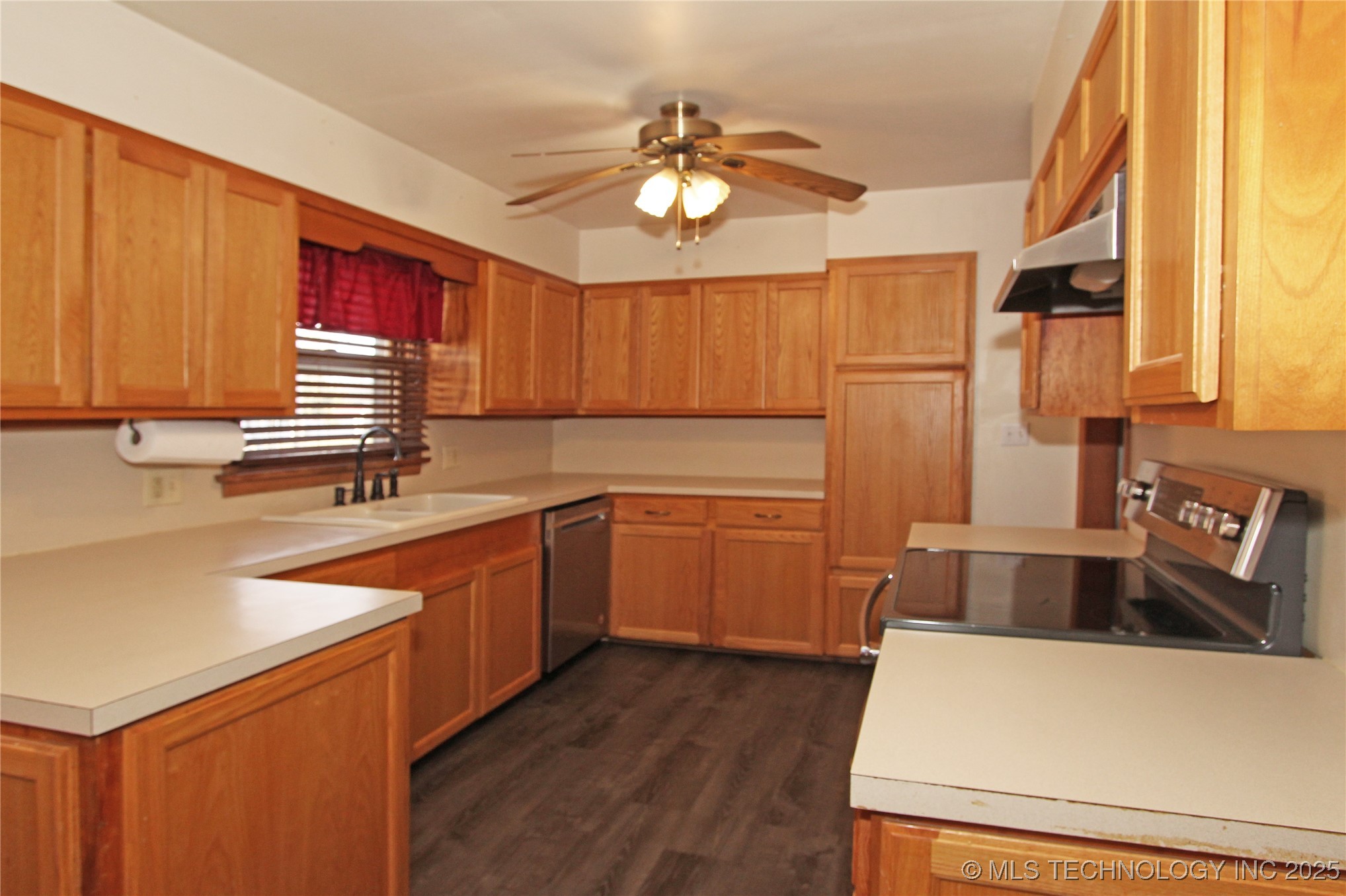 912 W Shawnee Avenue Nowata OK 74048