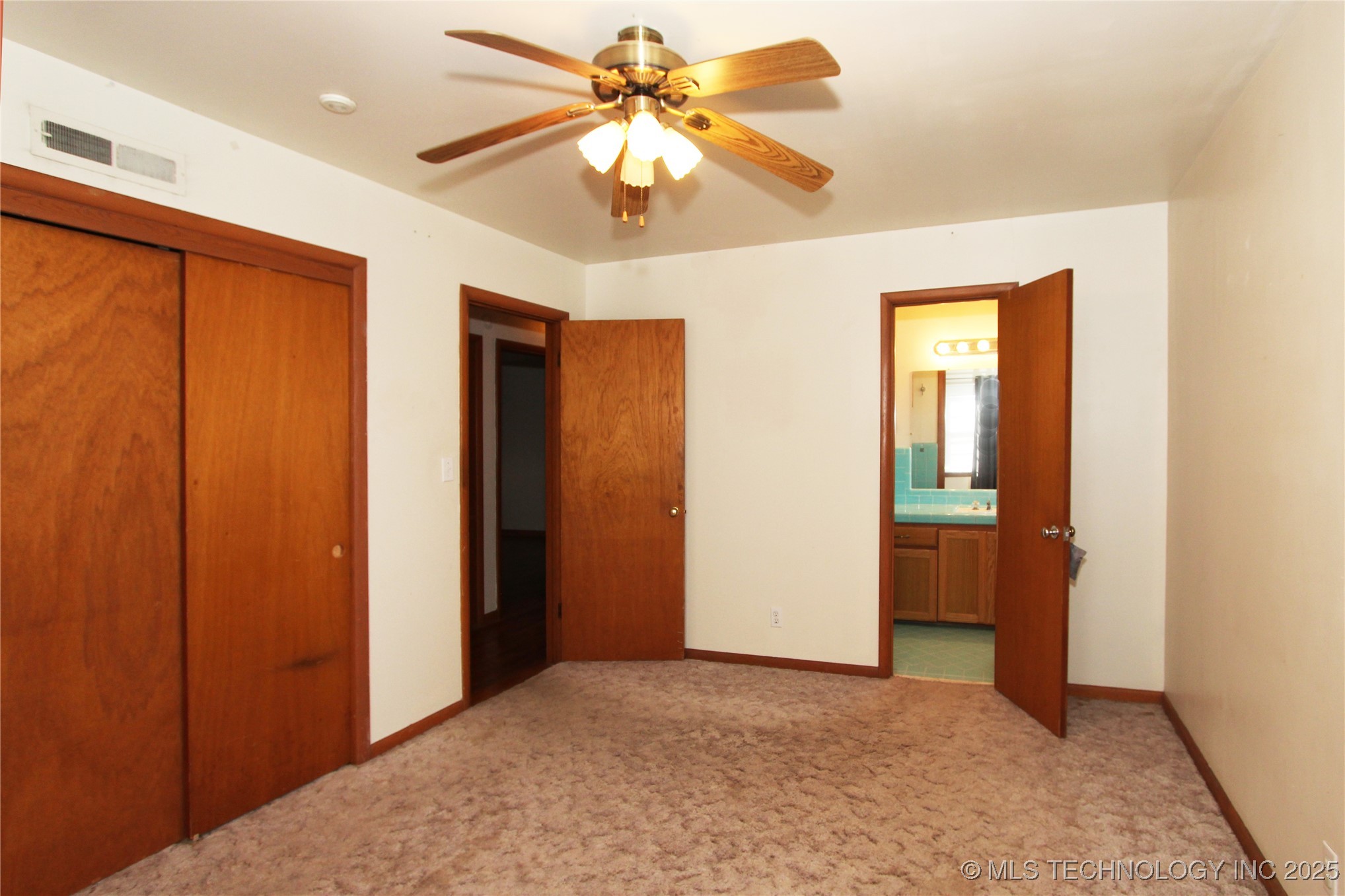 912 W Shawnee Avenue Nowata OK 74048
