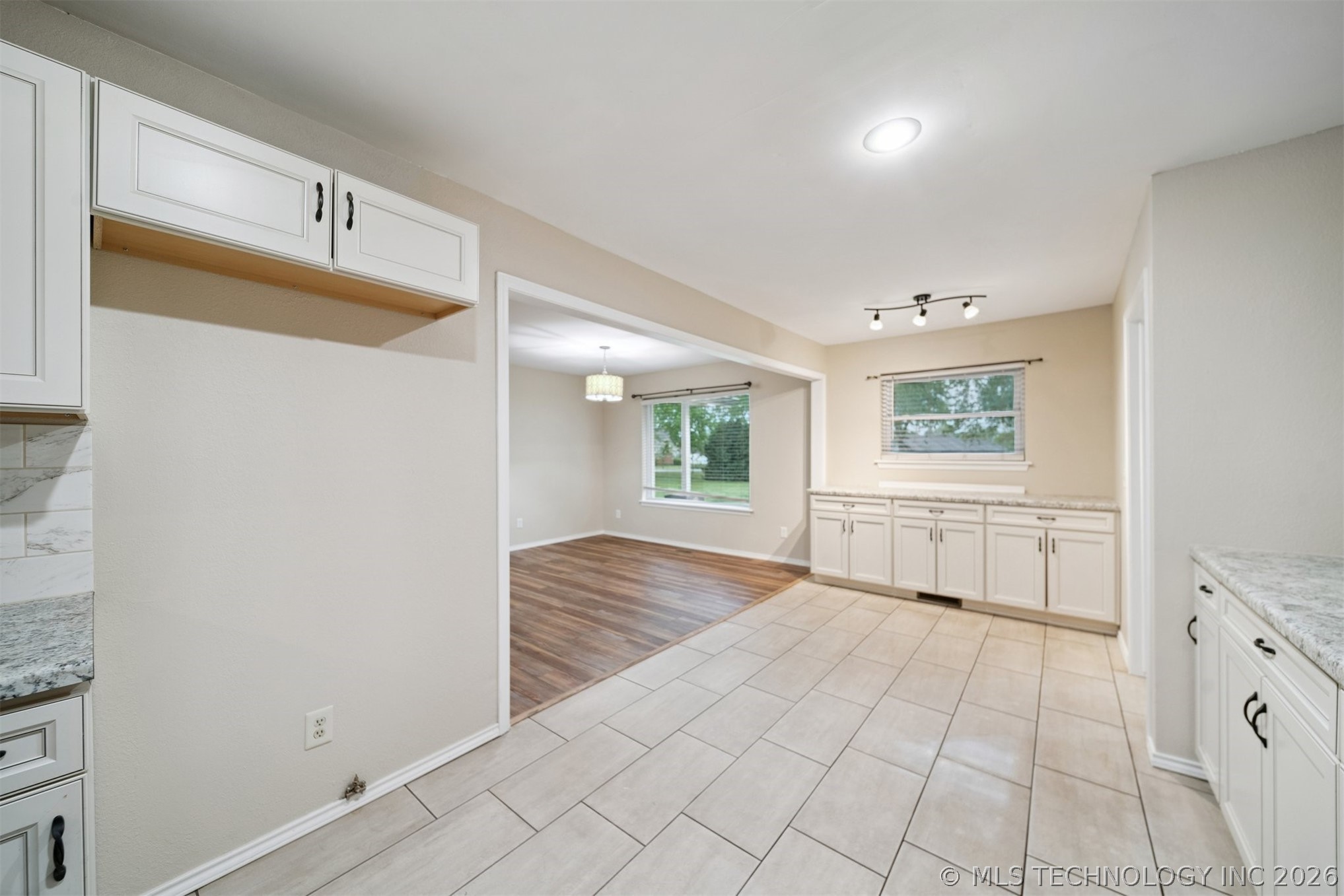 10905 E Canyon Oaks Circle Claremore OK 74017