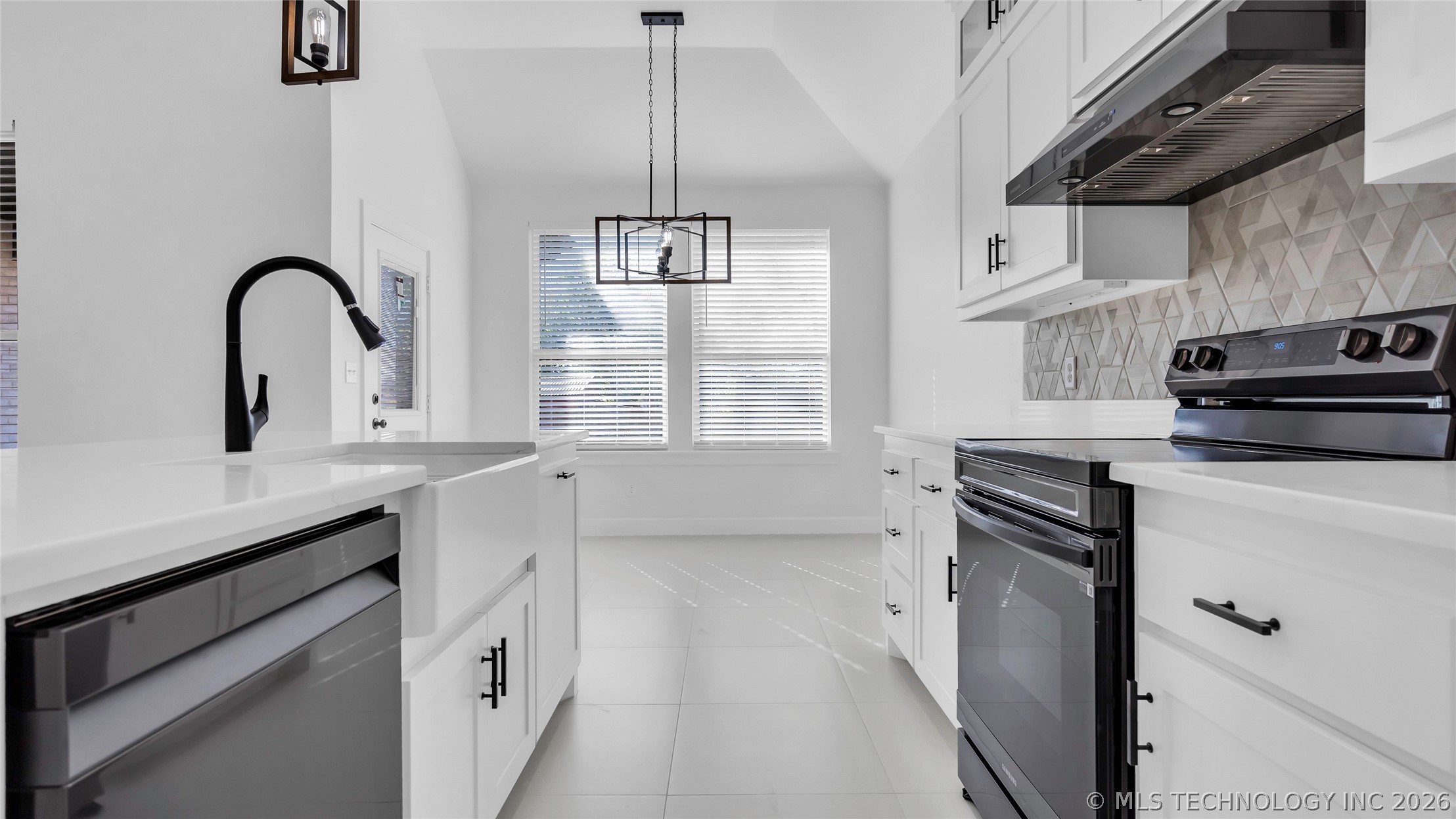 408 E Cherokee Street Marietta OK 73448