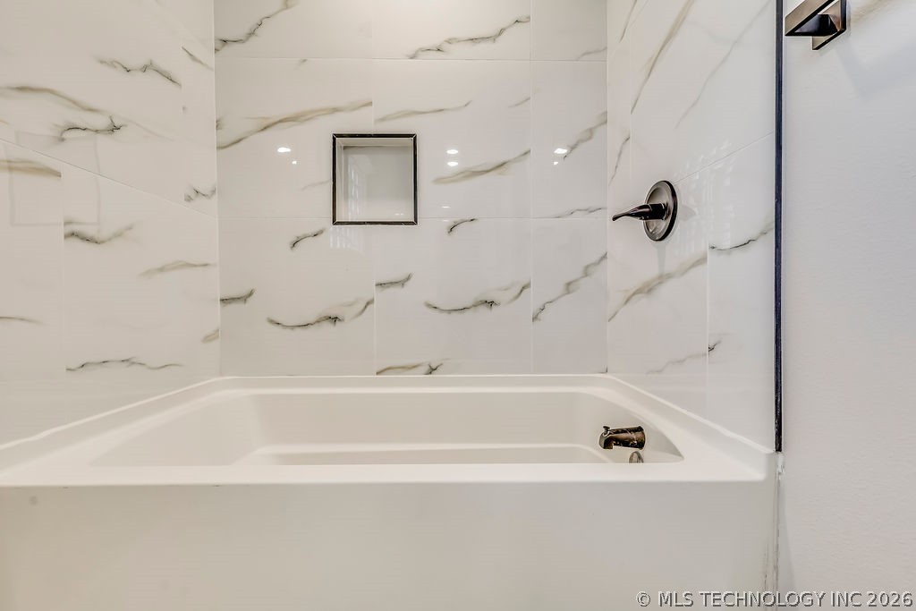 10185 E 22nd Place Tulsa OK 74129
