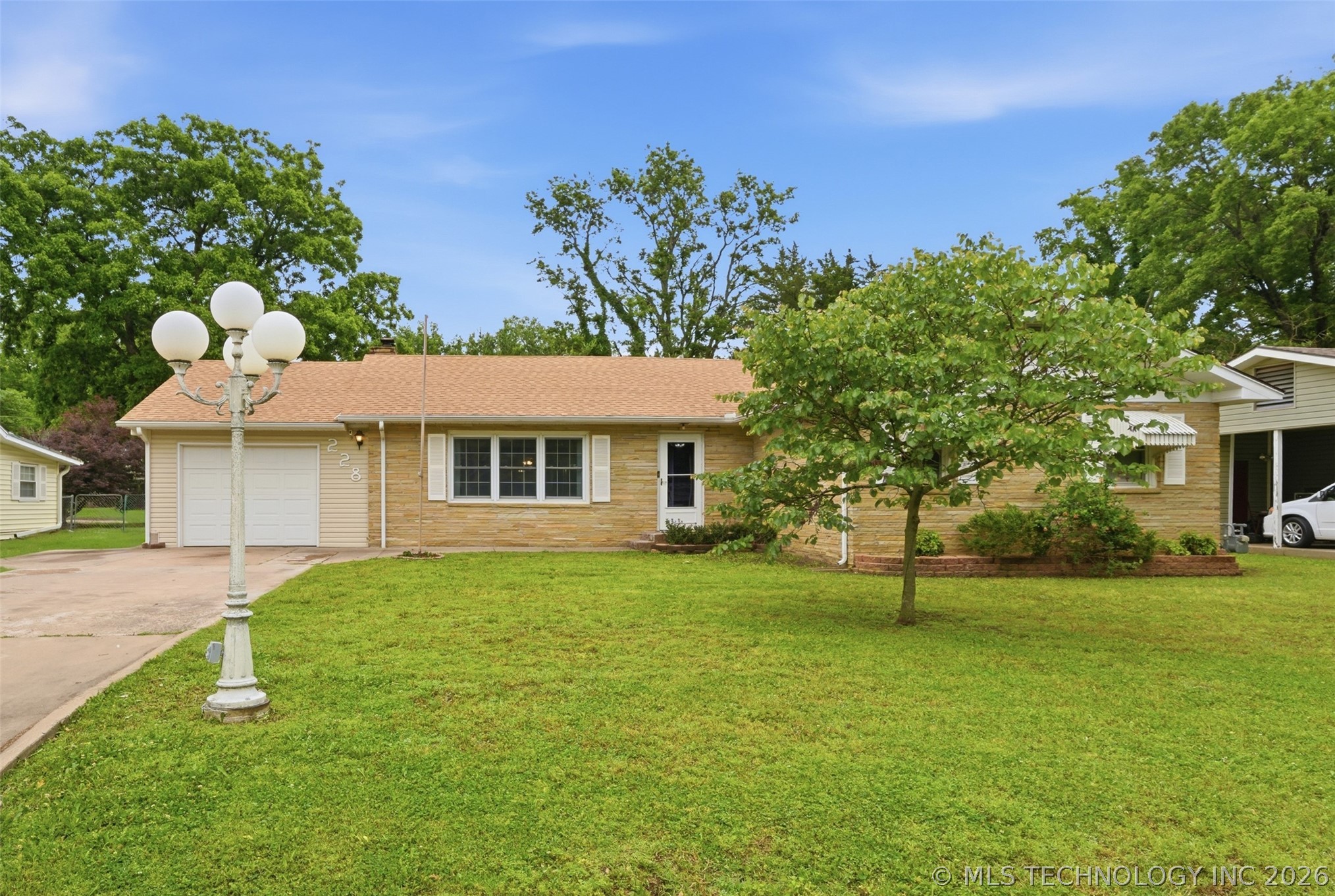228 S Bell Vinita OK 74301