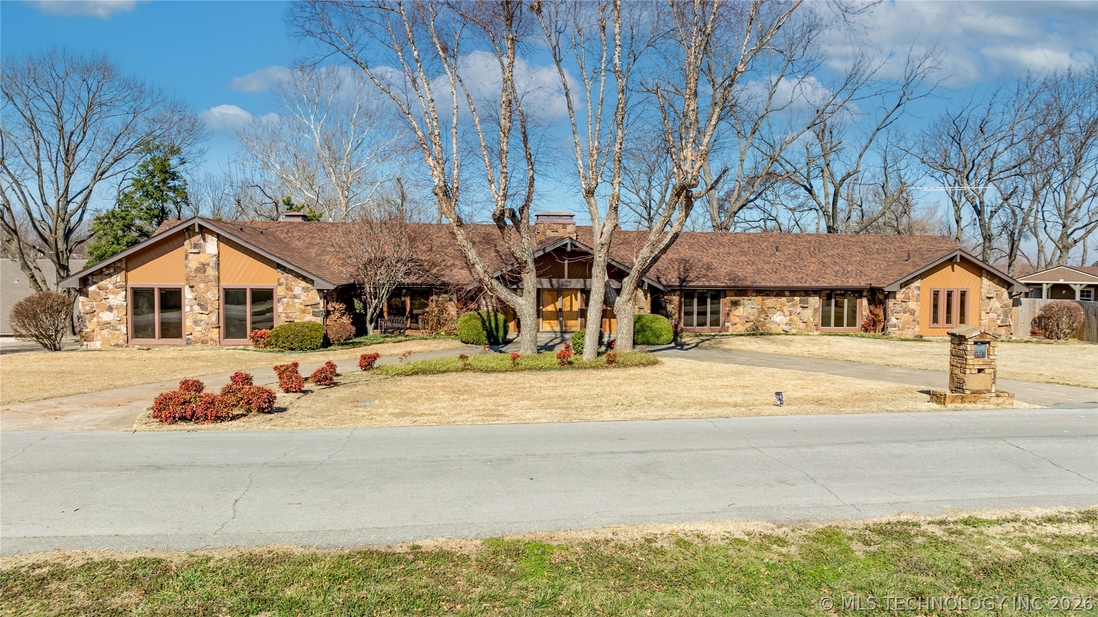 1419 Bayshore Drive Grove OK 74344