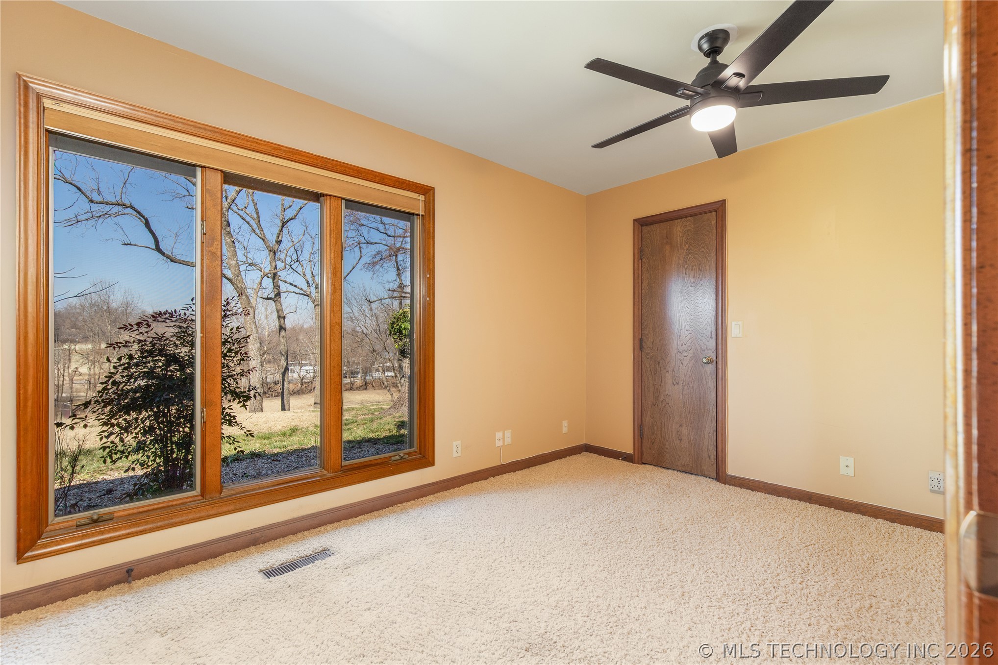 1419 Bayshore Drive Grove OK 74344
