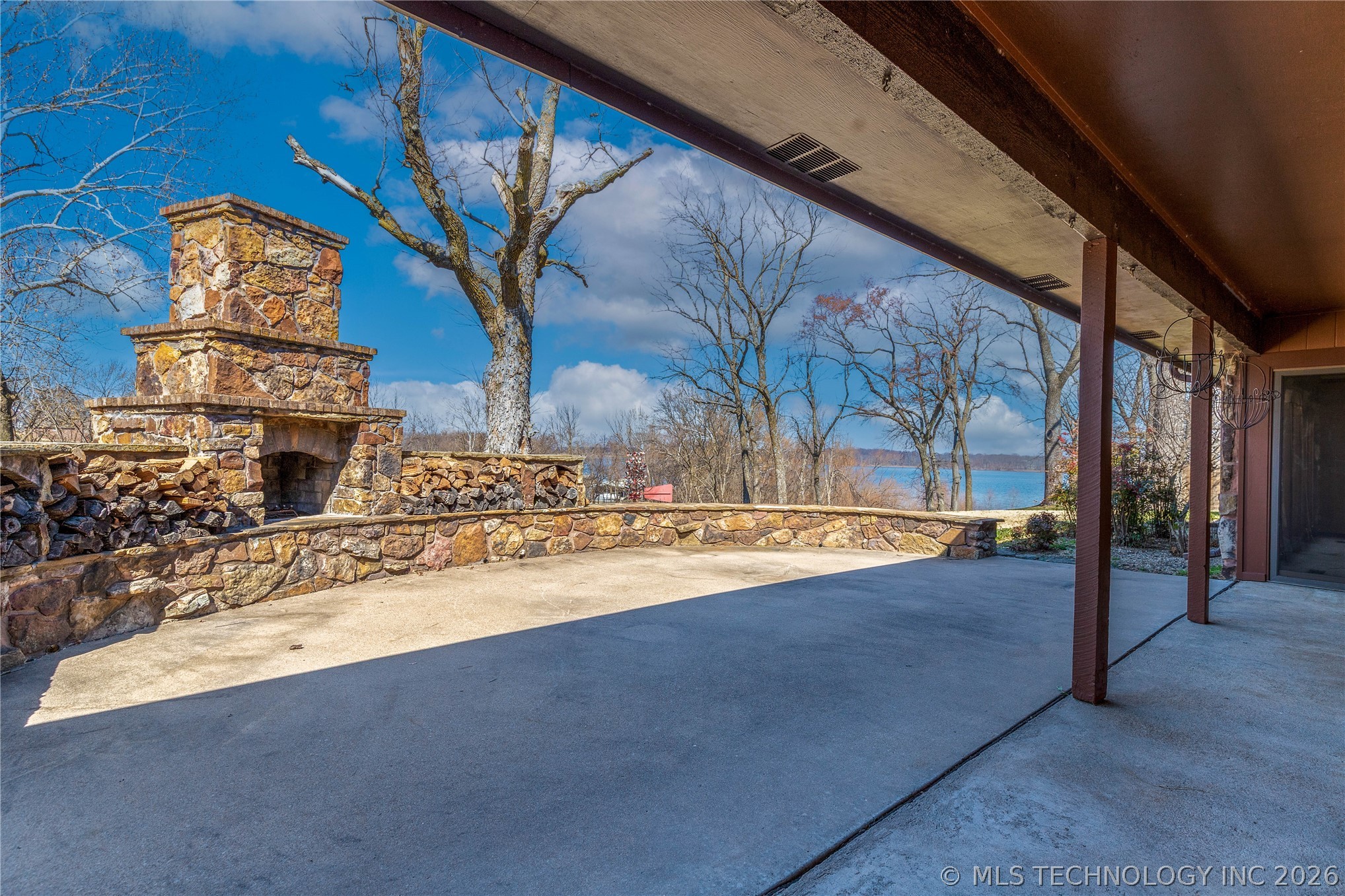 1419 Bayshore Drive Grove OK 74344