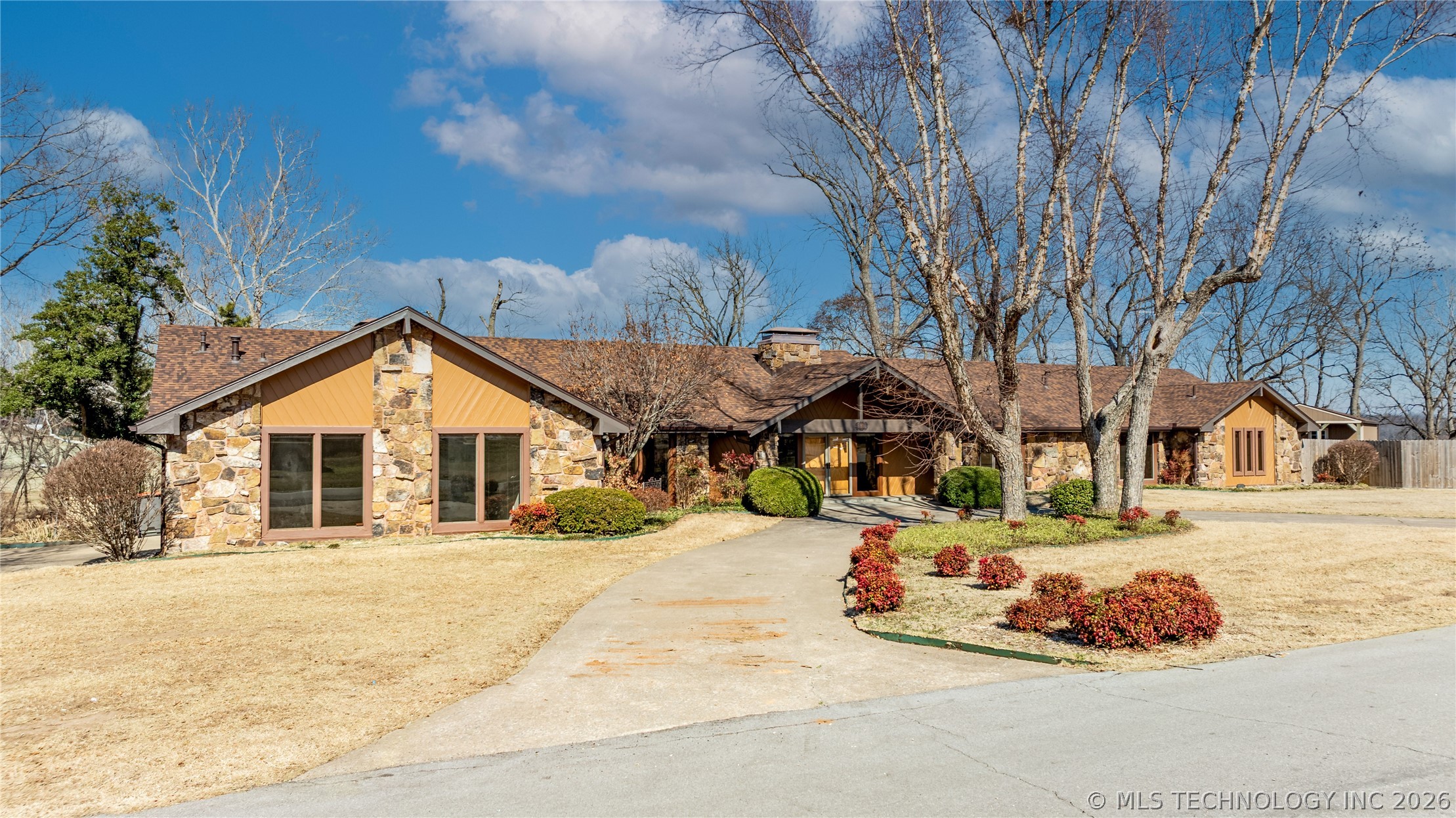 1419 Bayshore Drive Grove OK 74344