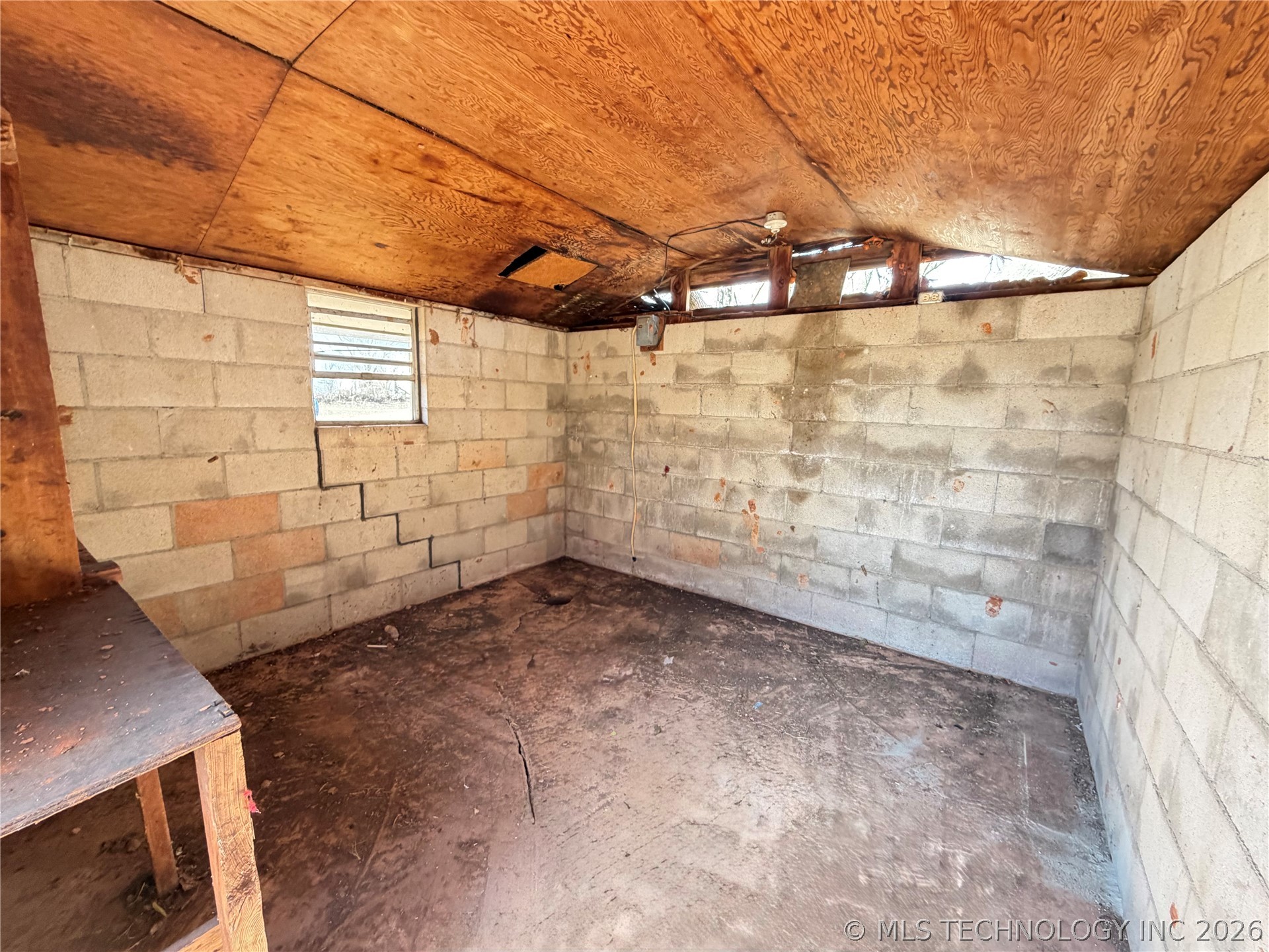 810048 S Main Street Agra OK 74824