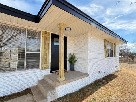 810048 S Main Street Agra OK 74824