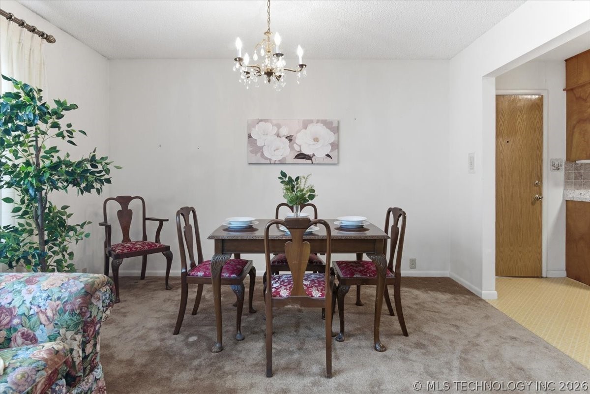 902 S Lake Road Henryetta OK 74437