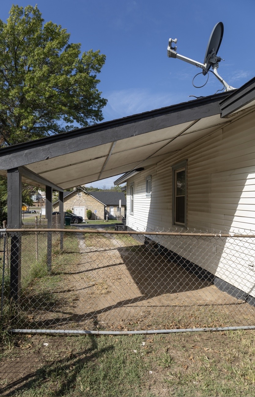 727 N Ridgeway Street Sapulpa OK 74066