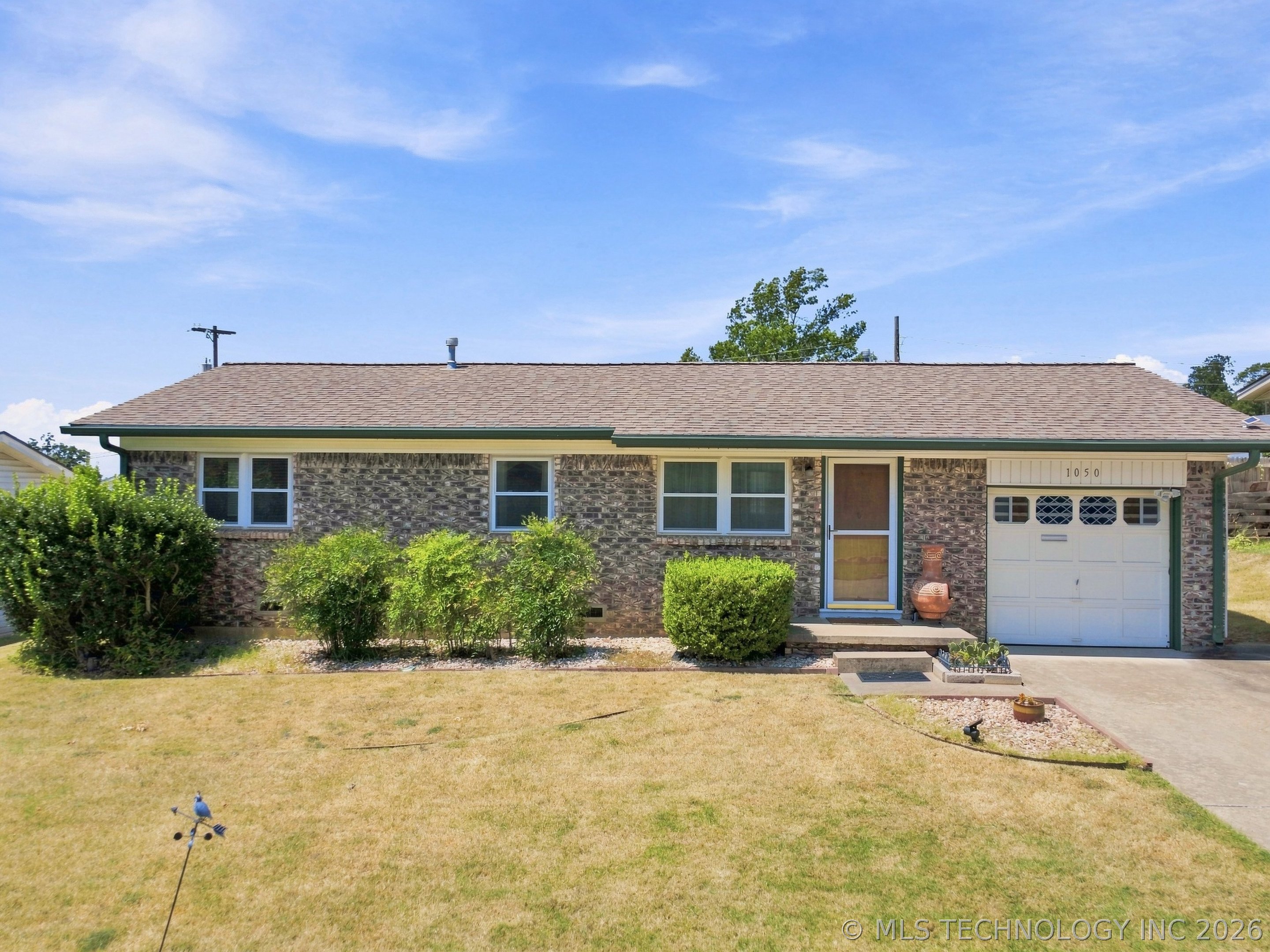 1050 N Douglas Avenue Sand Springs OK 74063
