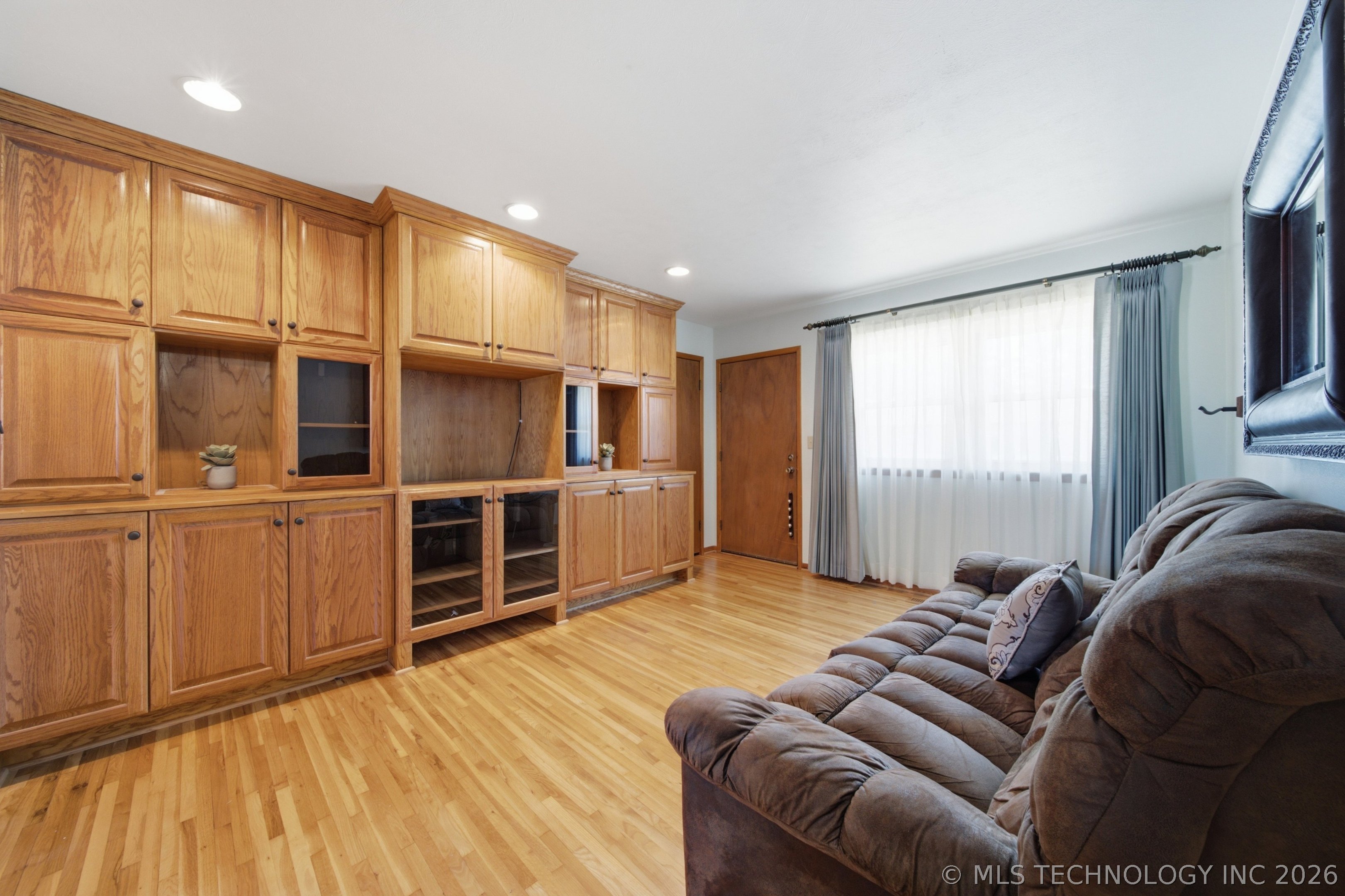 1050 N Douglas Avenue Sand Springs OK 74063
