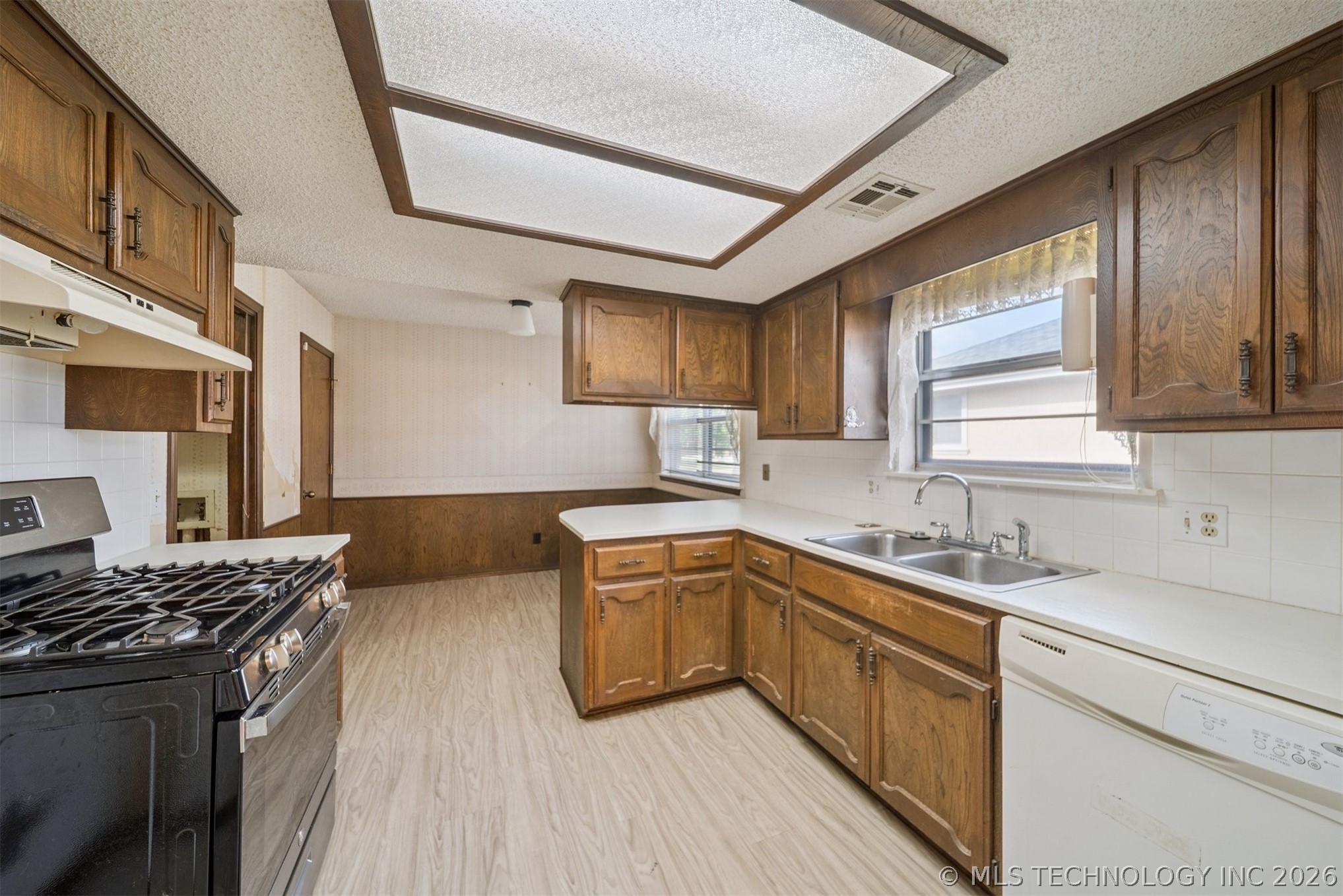 1016 E 13th Street Cushing OK 74023
