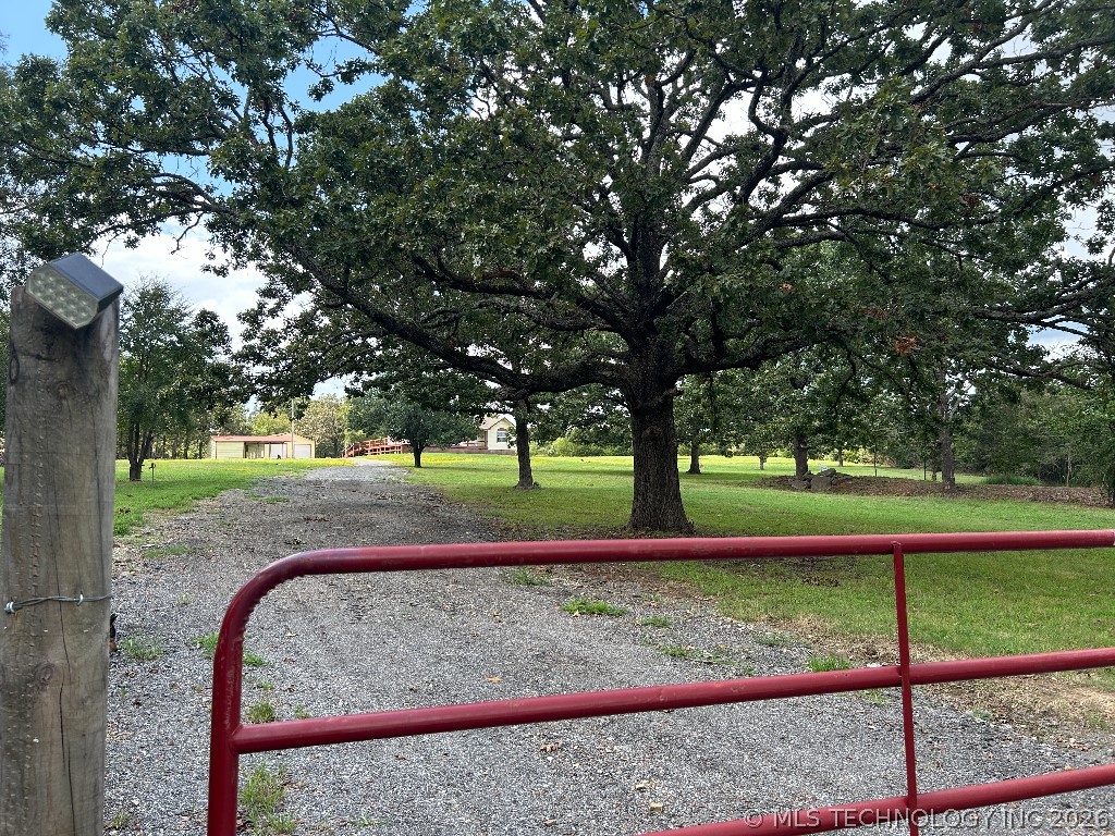 30245 S 210th Road Henryetta OK 74437