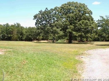 30245 S 210th Road Henryetta OK 74437