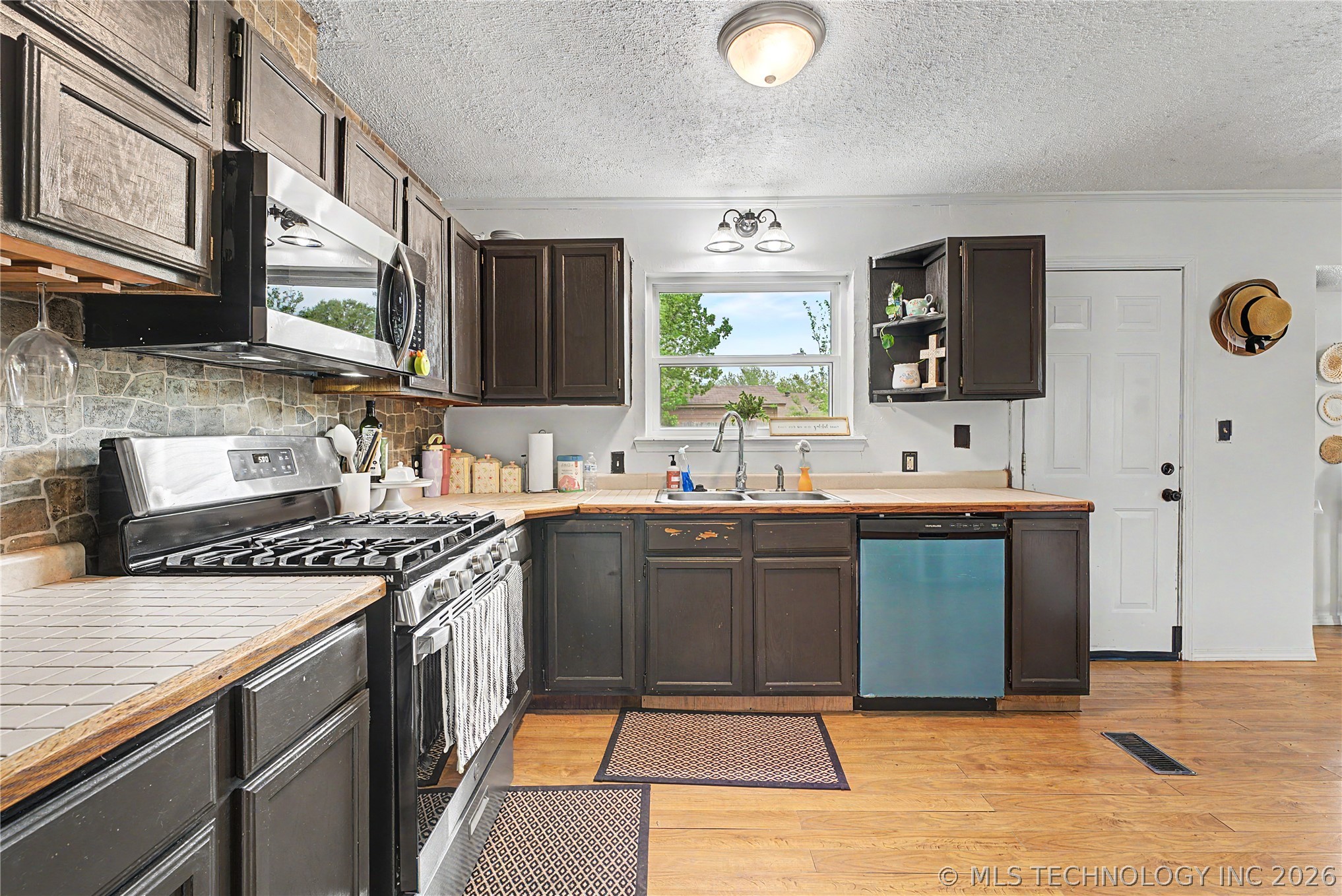 1637 S 5th Place Broken Arrow OK 74012