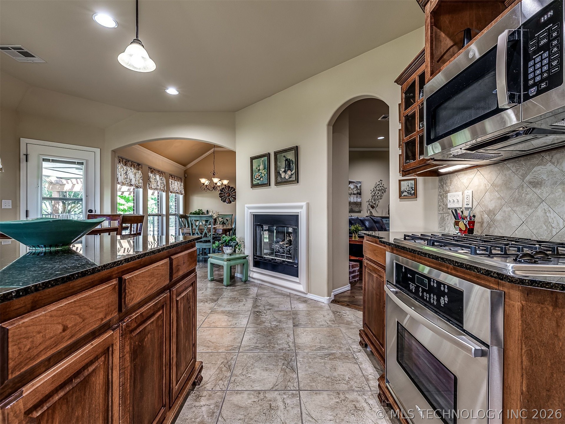 9501 N 95th Eastcourt Owasso OK 74055