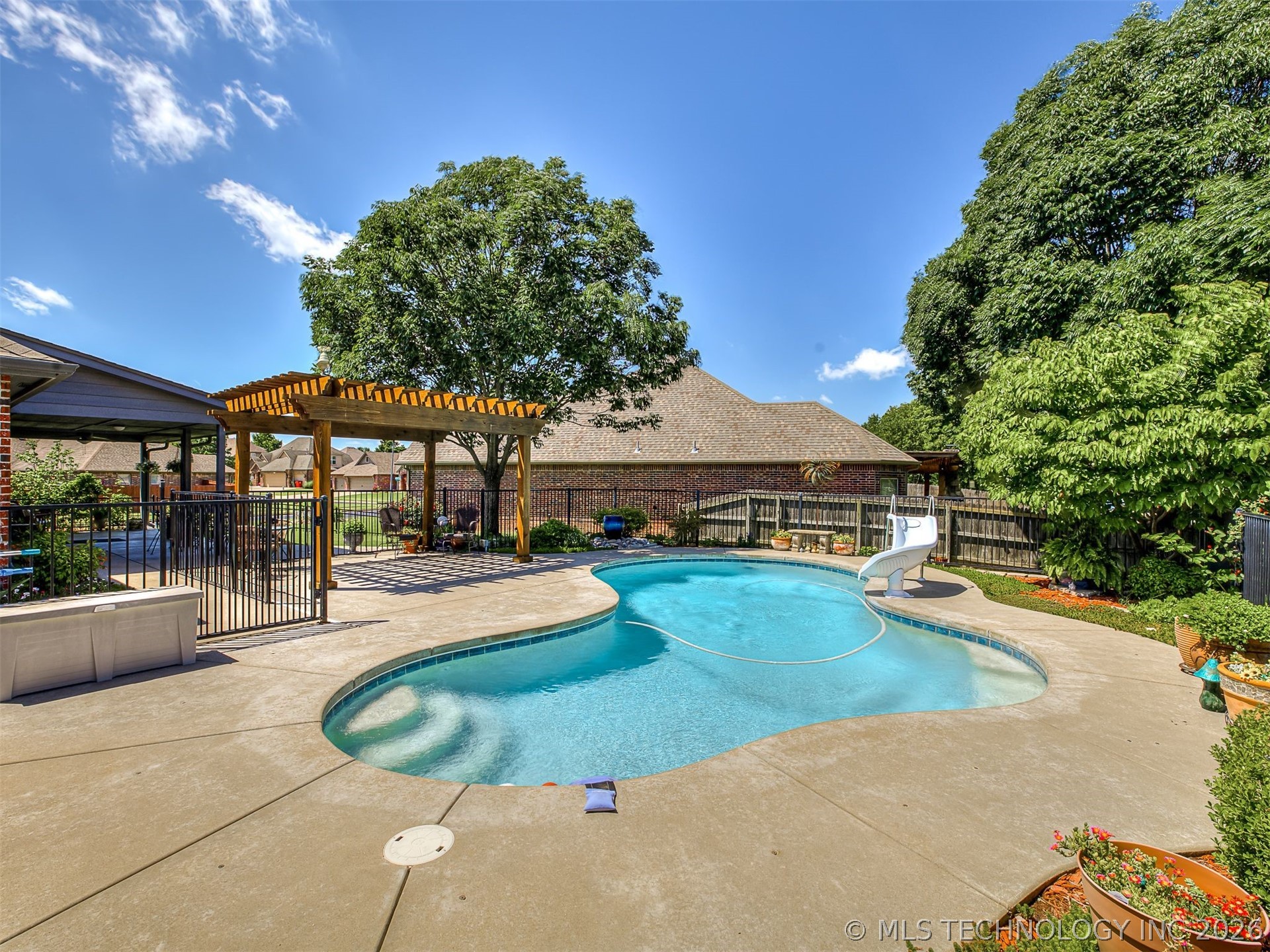 9501 N 95th Eastcourt Owasso OK 74055