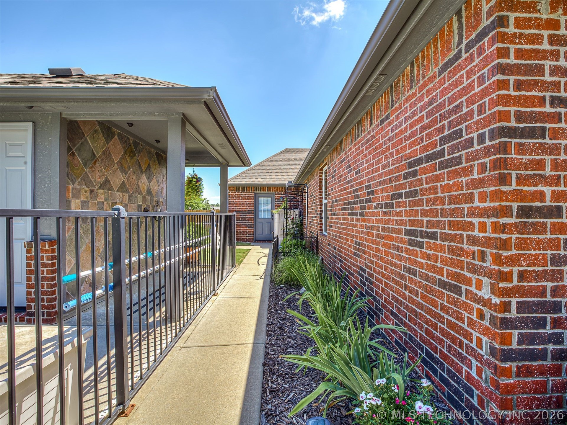 9501 N 95th Eastcourt Owasso OK 74055