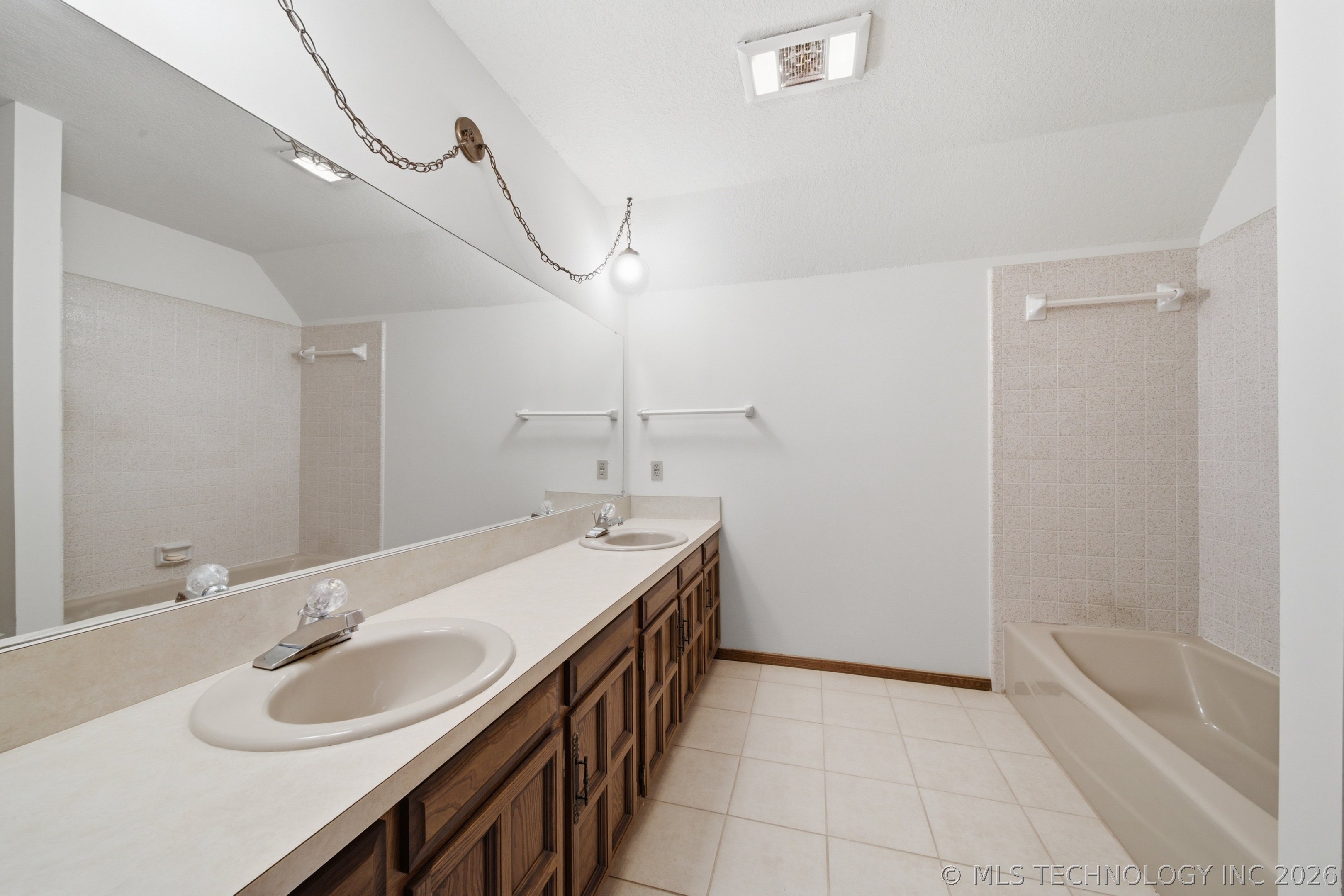 602 N Lynn Lane Road Catoosa OK 74015