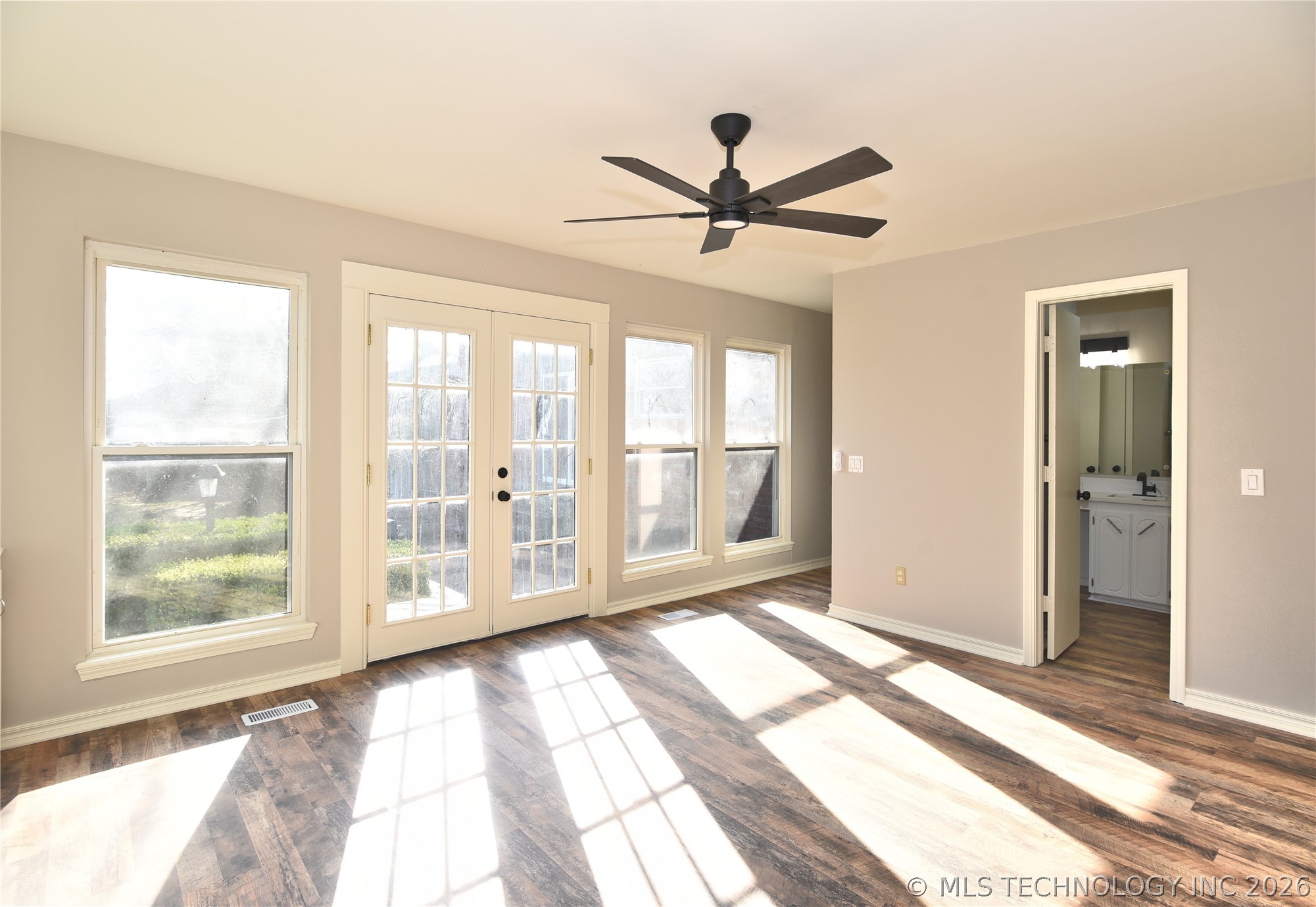 105 E Saddle Rock Road Sand Springs OK 74063
