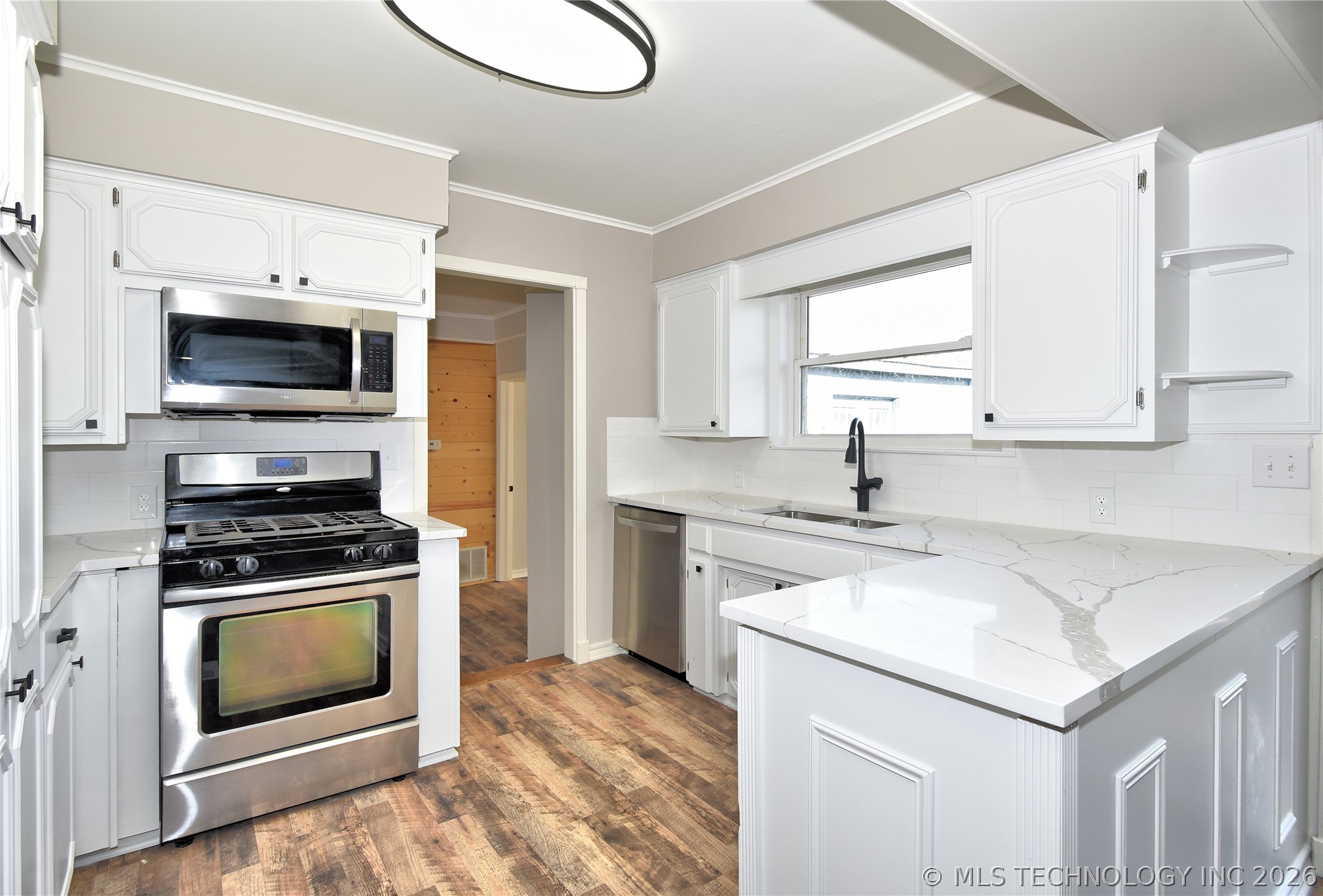 105 E Saddle Rock Road Sand Springs OK 74063