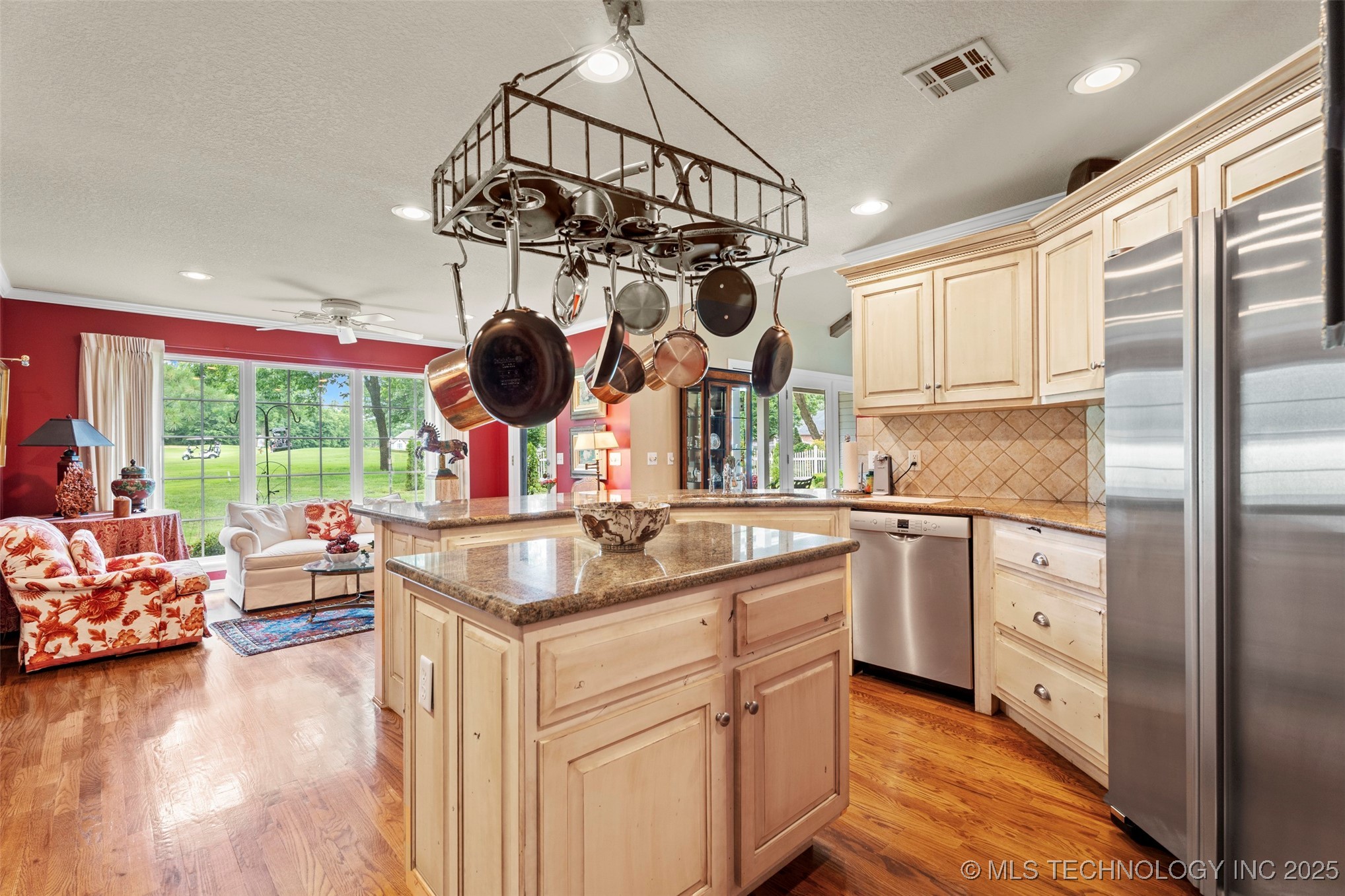 5070 Lake Breeze Road Grove OK 74344