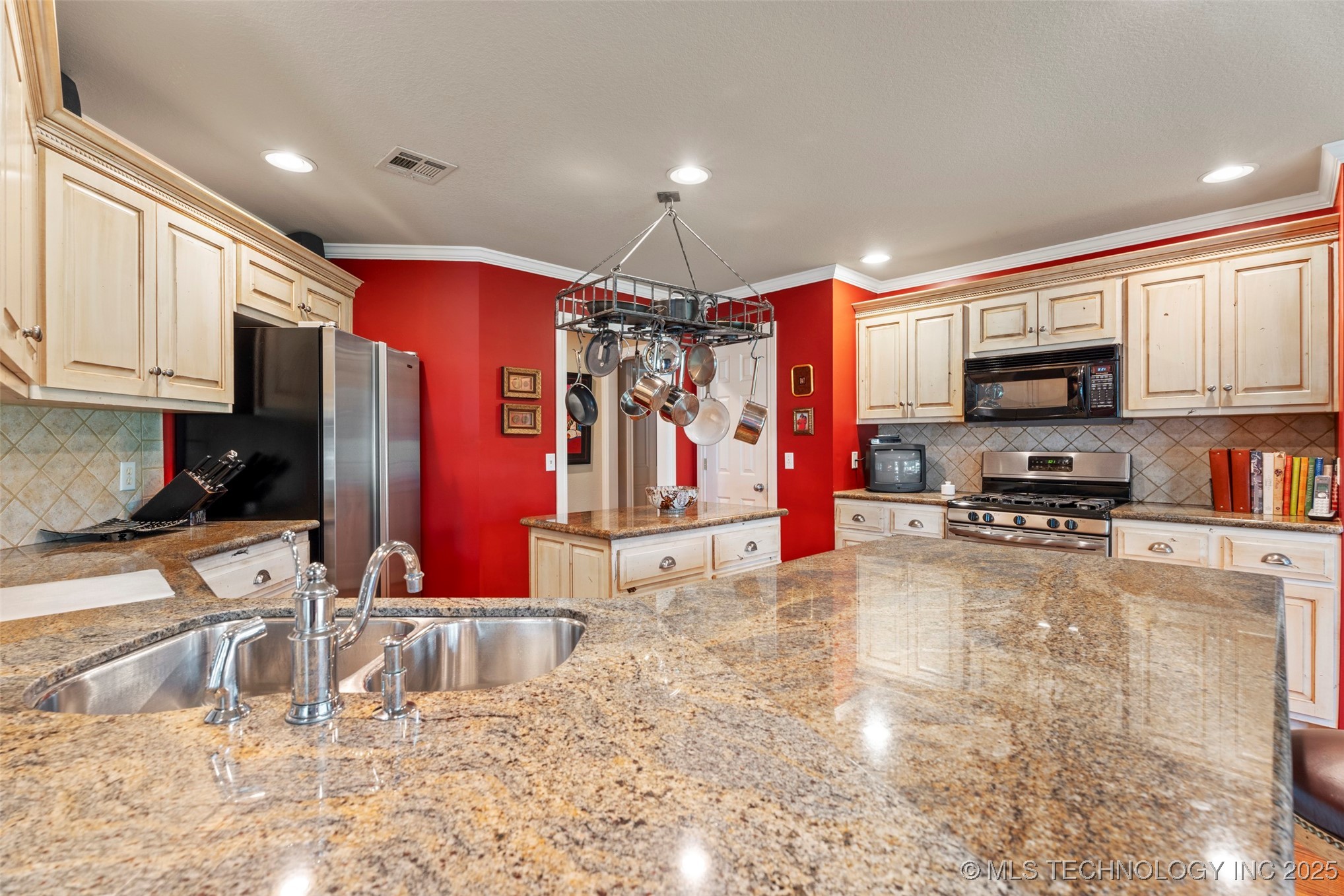 5070 Lake Breeze Road Grove OK 74344