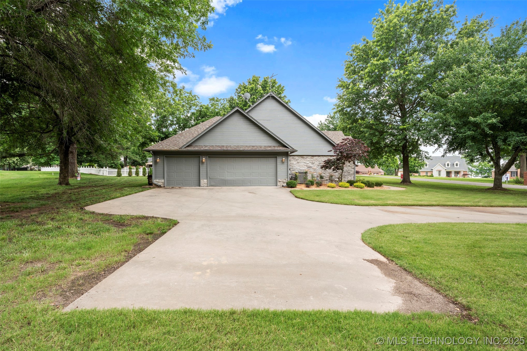 5070 Lake Breeze Road Grove OK 74344