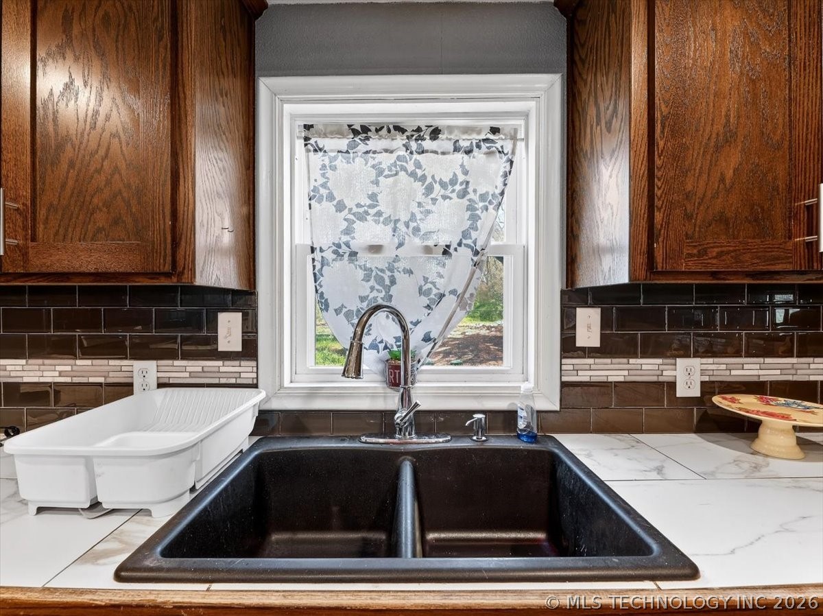 602 Martindale Lane Pocola OK 74902