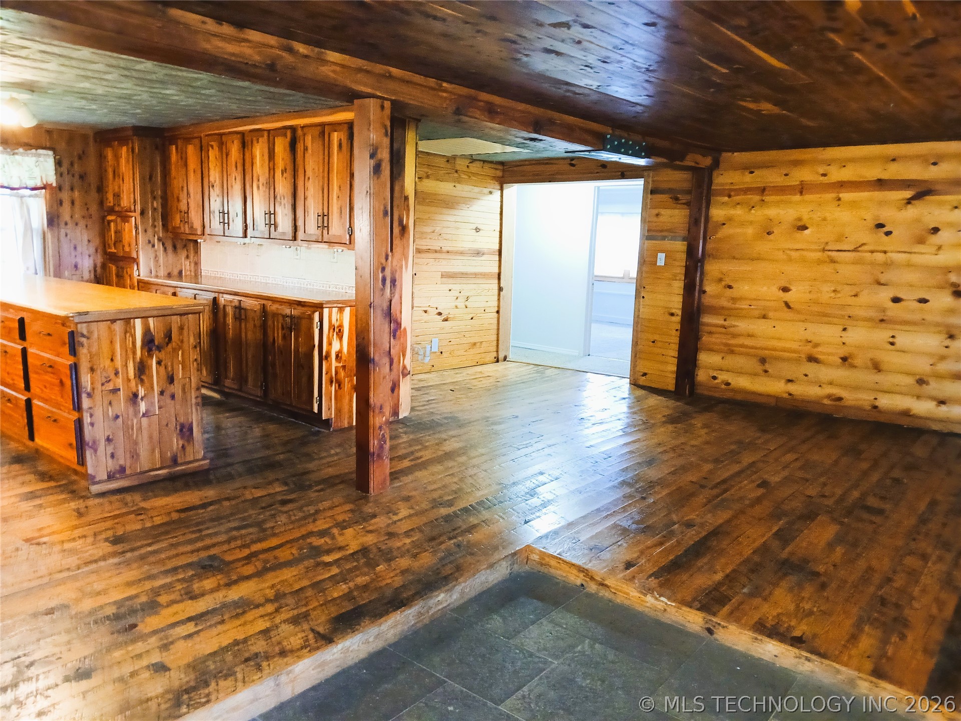 642 Mississippi Street Nowata OK 74048