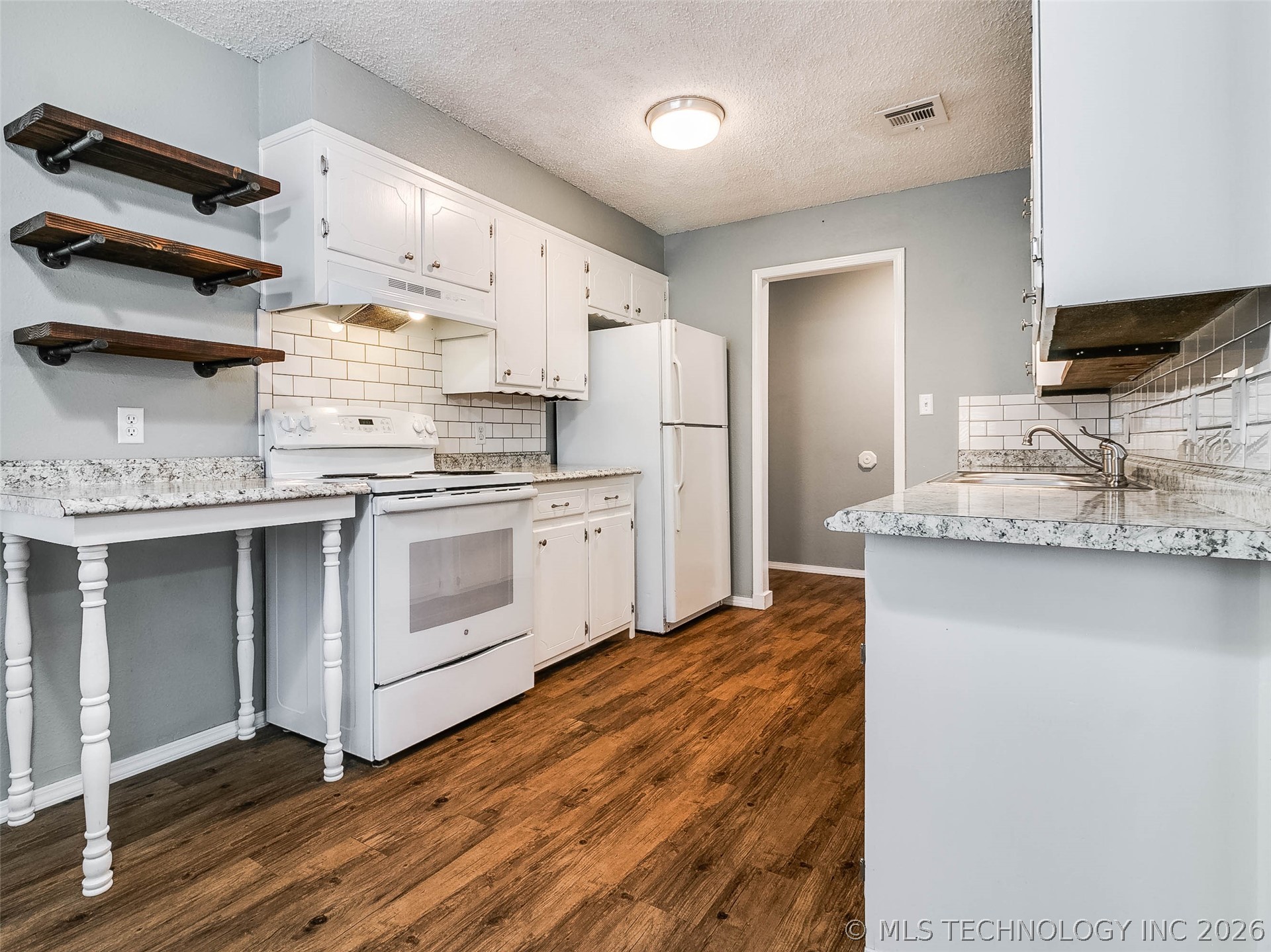232 S 5th Avenue Stroud OK 74079