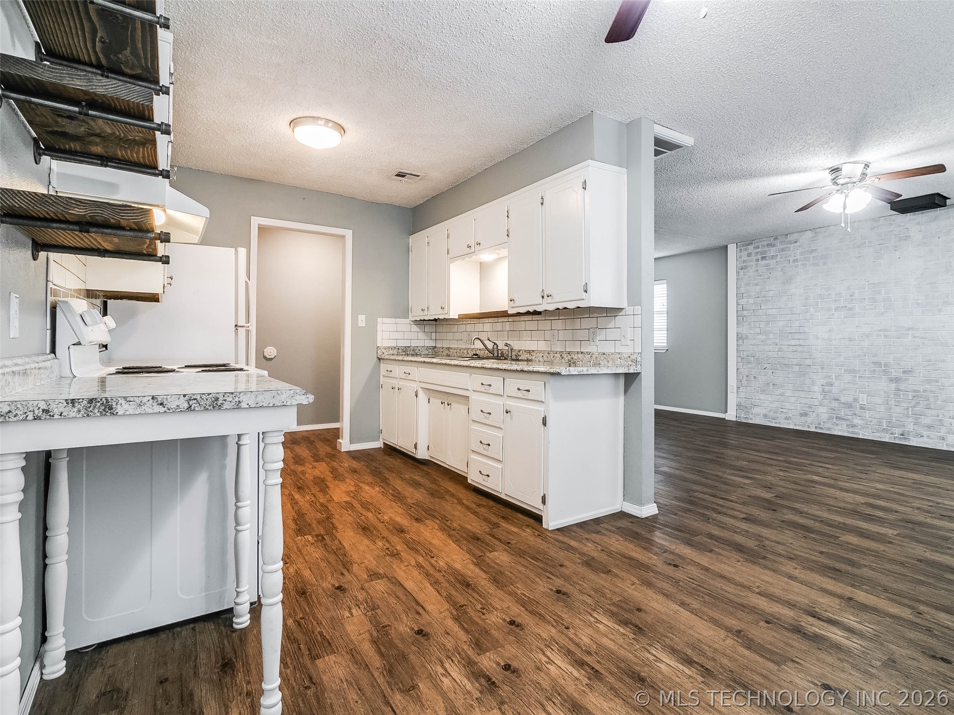 232 S 5th Avenue Stroud OK 74079