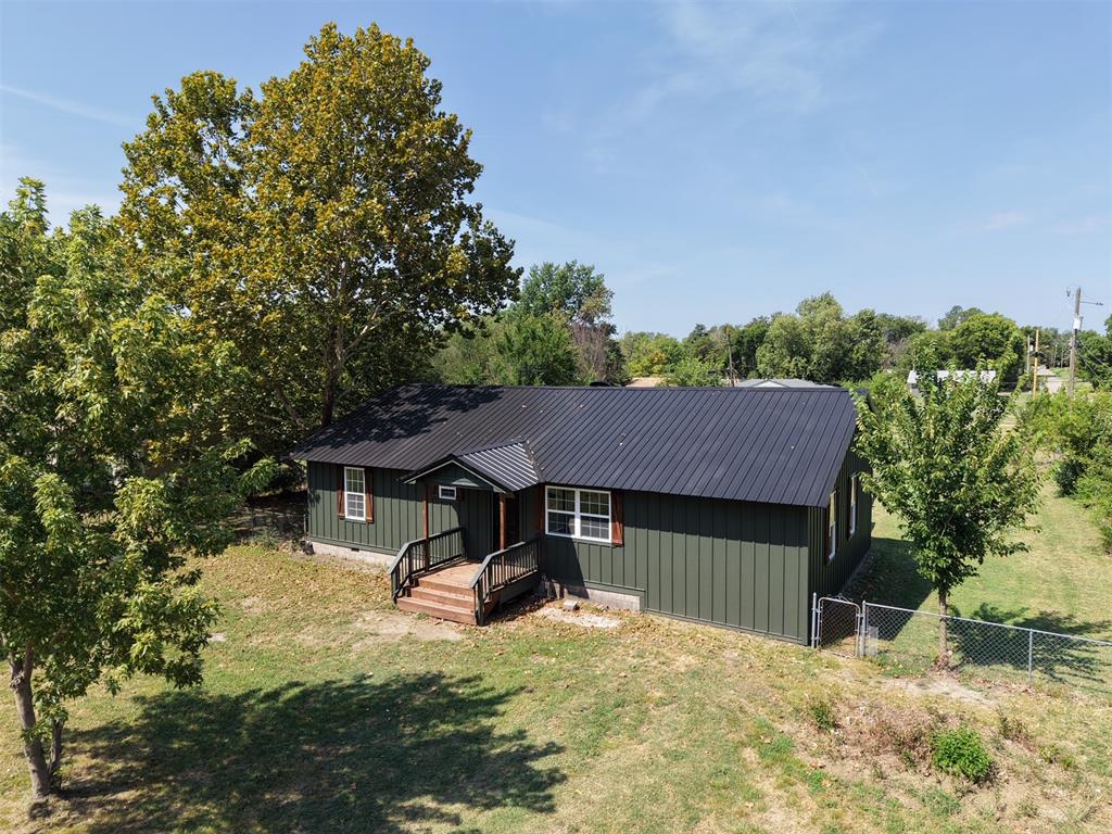 817 N 4th Street Okemah OK 74859