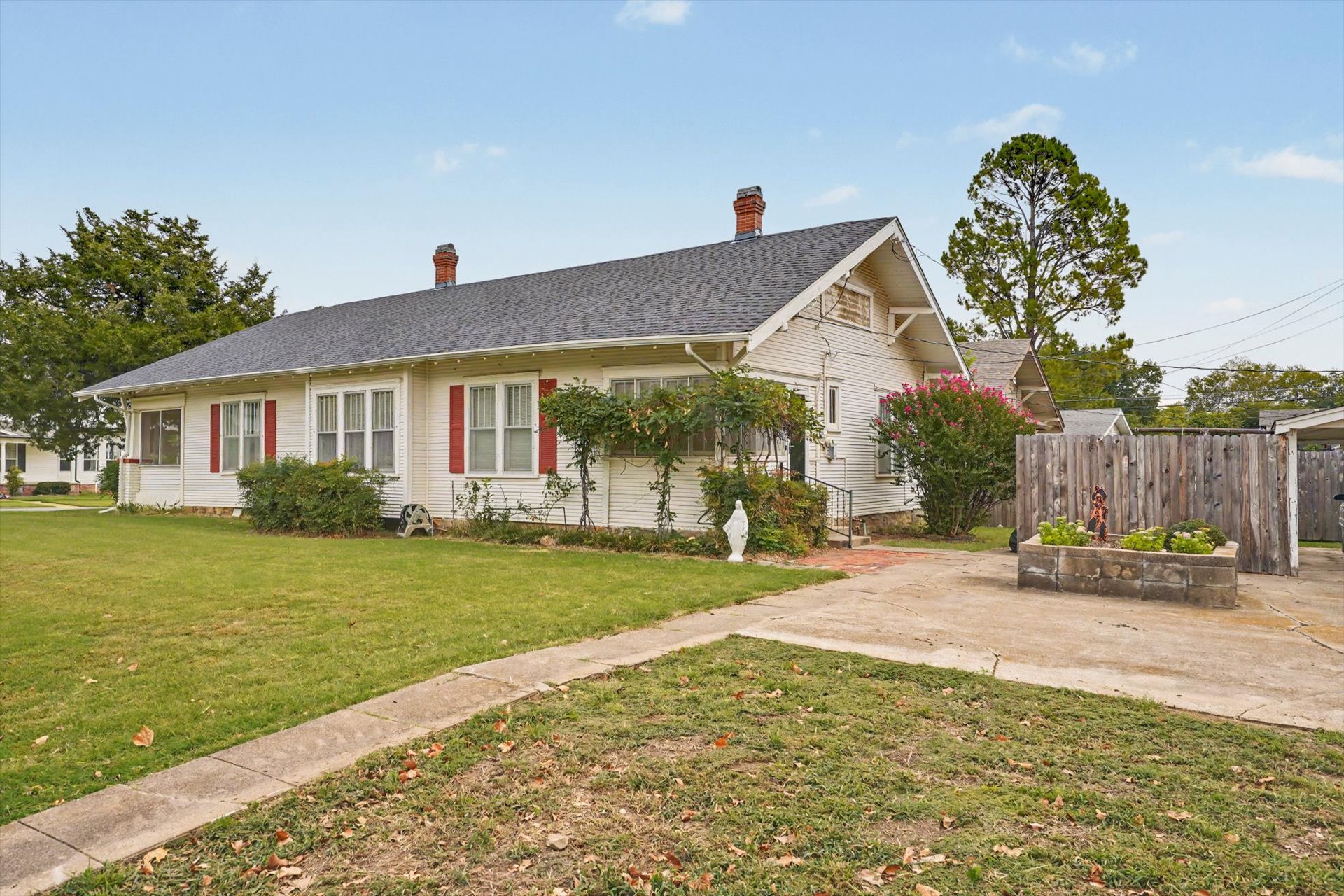 520 W Cleveland Avenue Sapulpa OK 74066