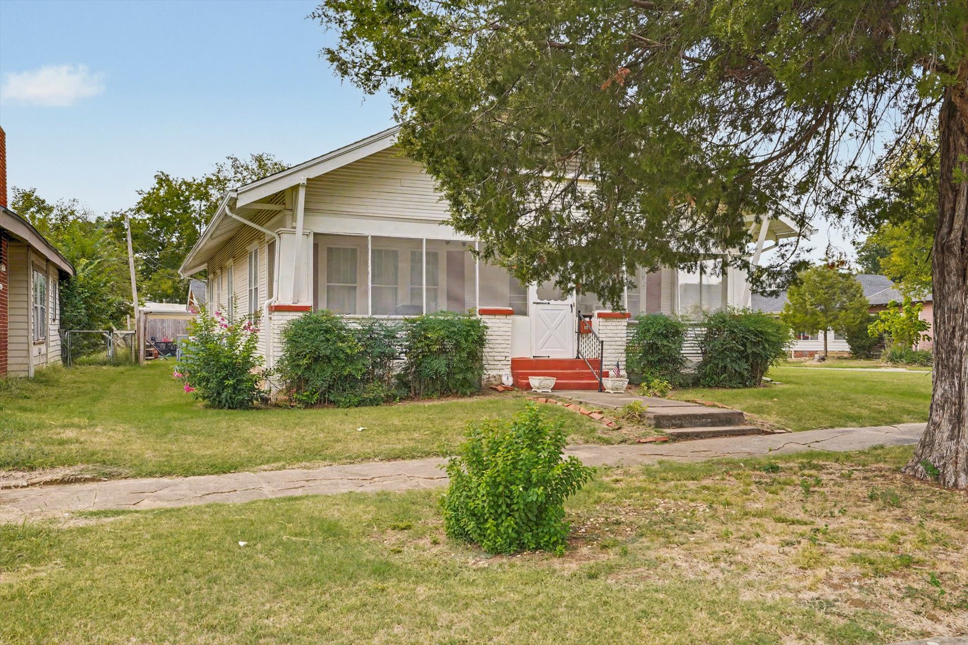 520 W Cleveland Avenue Sapulpa OK 74066