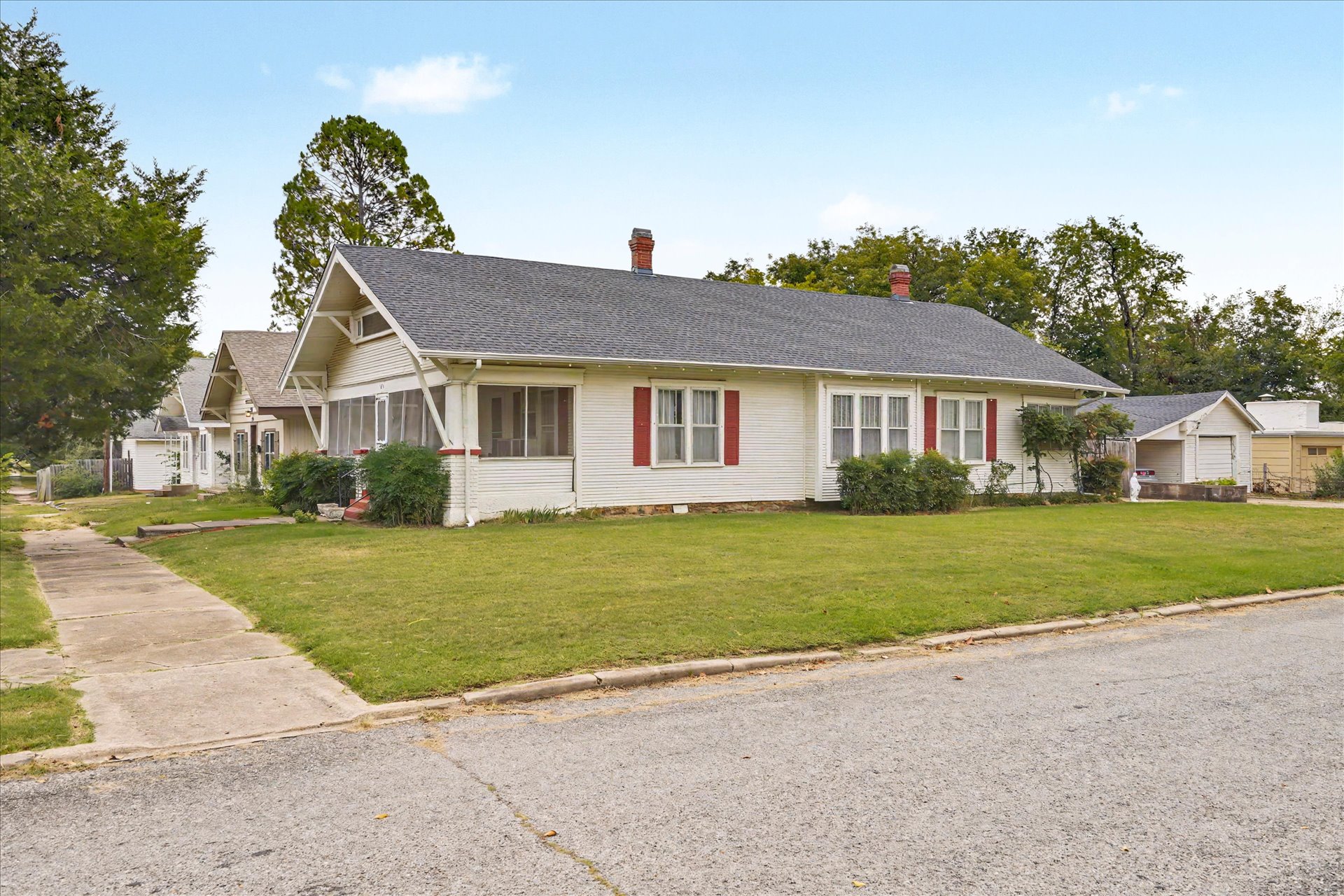 520 W Cleveland Avenue Sapulpa OK 74066
