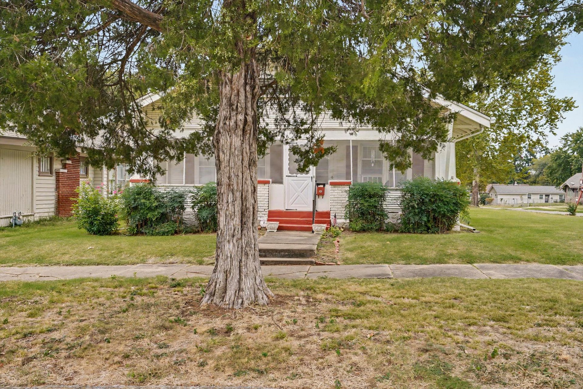 520 W Cleveland Avenue Sapulpa OK 74066