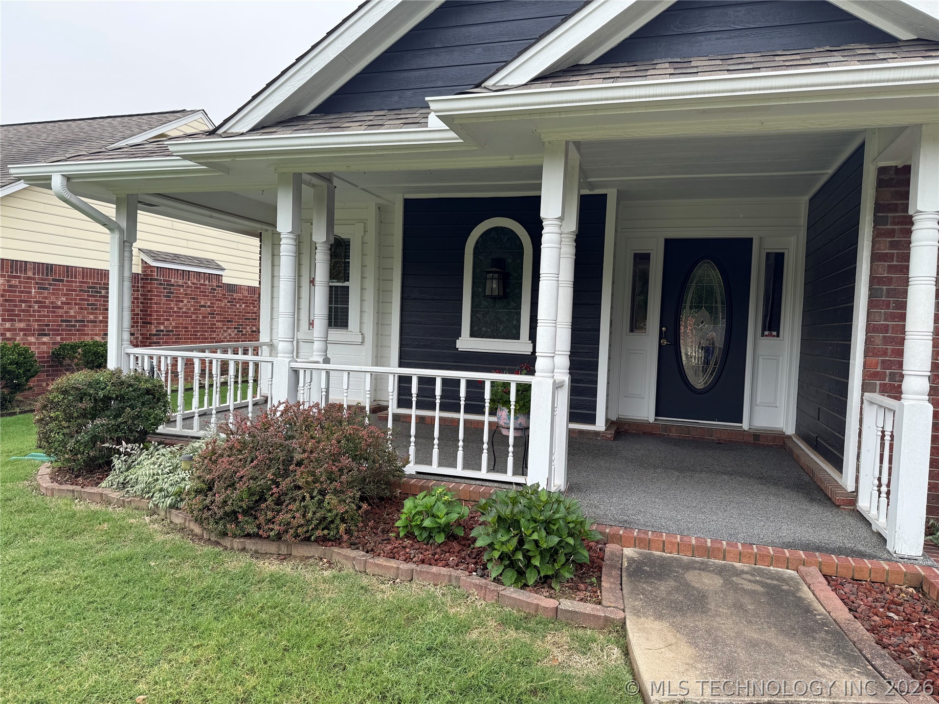 1207 Grandview Fort Gibson OK 74434