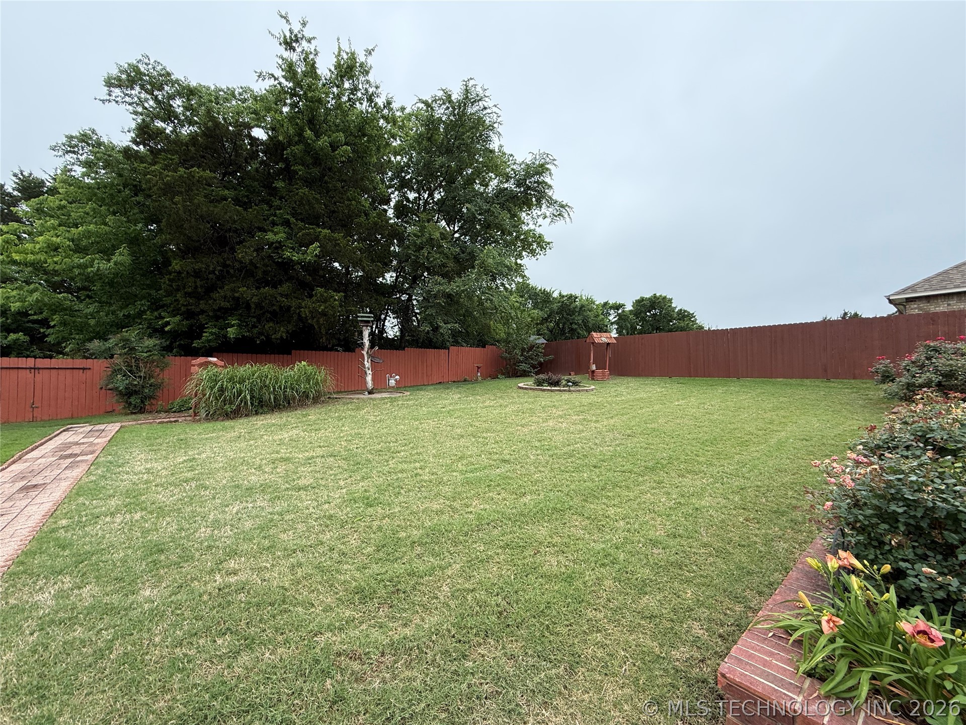 1207 Grandview Fort Gibson OK 74434