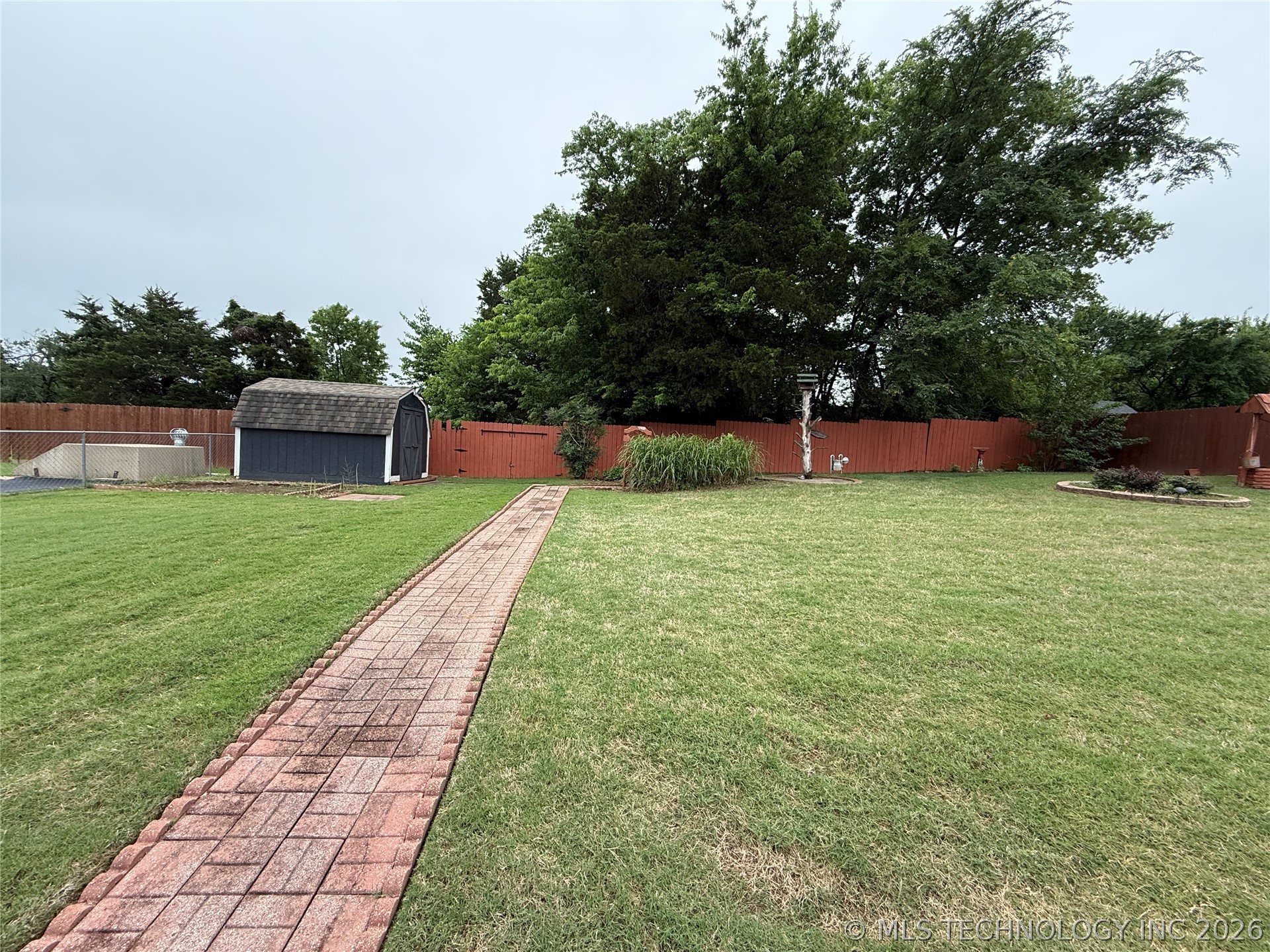 1207 Grandview Fort Gibson OK 74434