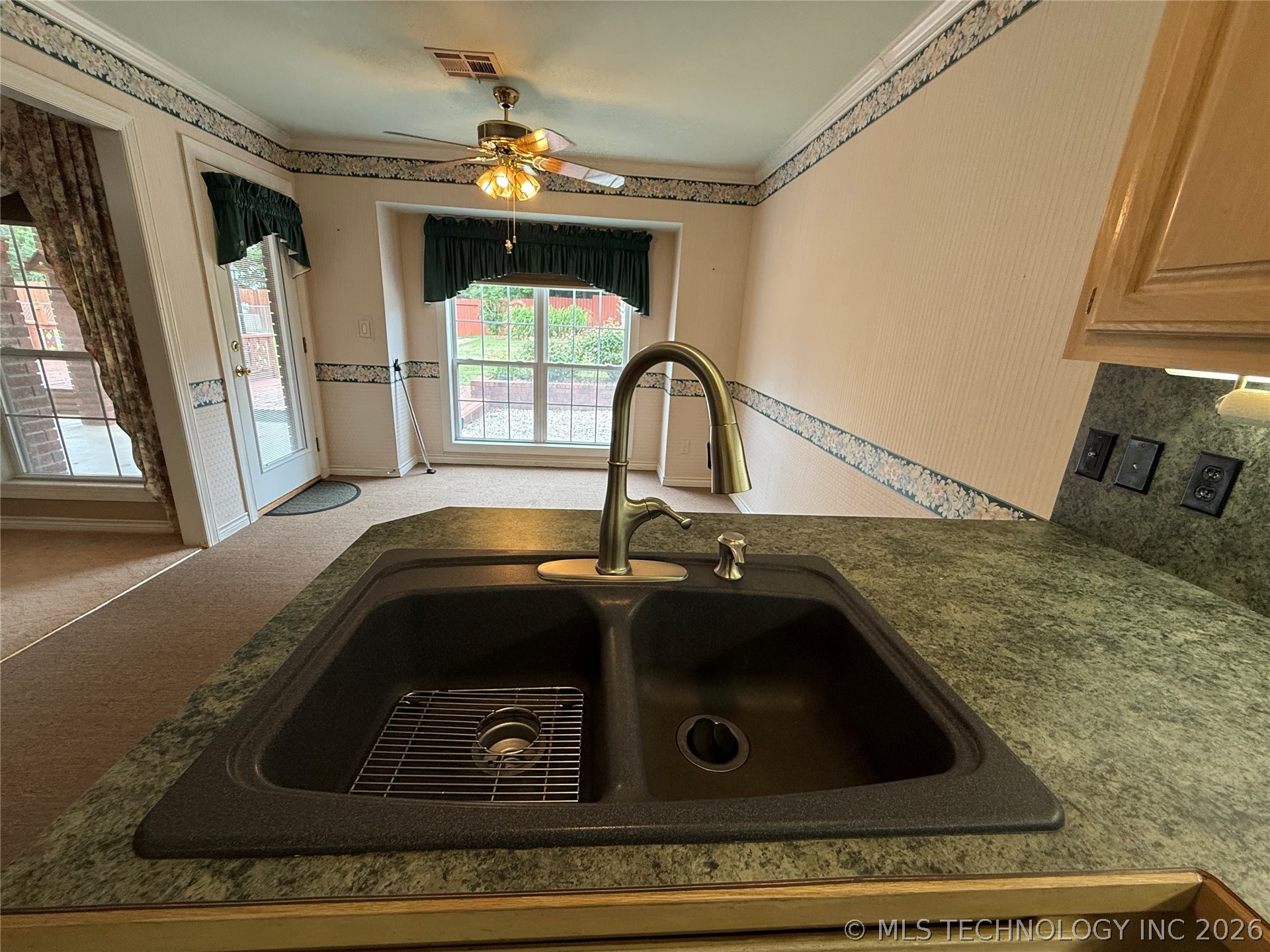 1207 Grandview Fort Gibson OK 74434