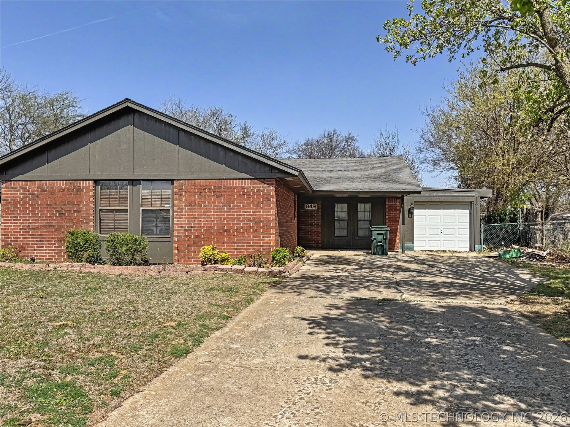 849 Coopers Hawk Drive Norman OK 73072