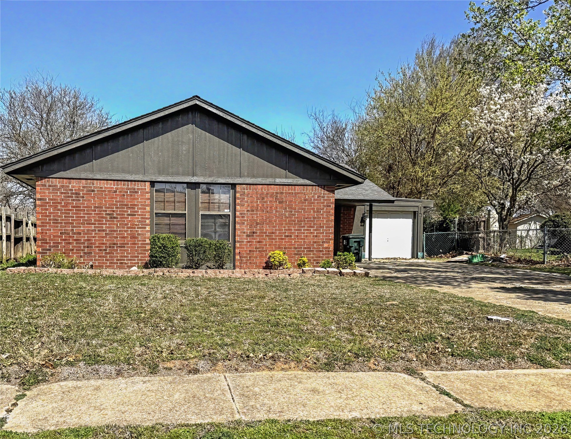 849 Coopers Hawk Drive Norman OK 73072