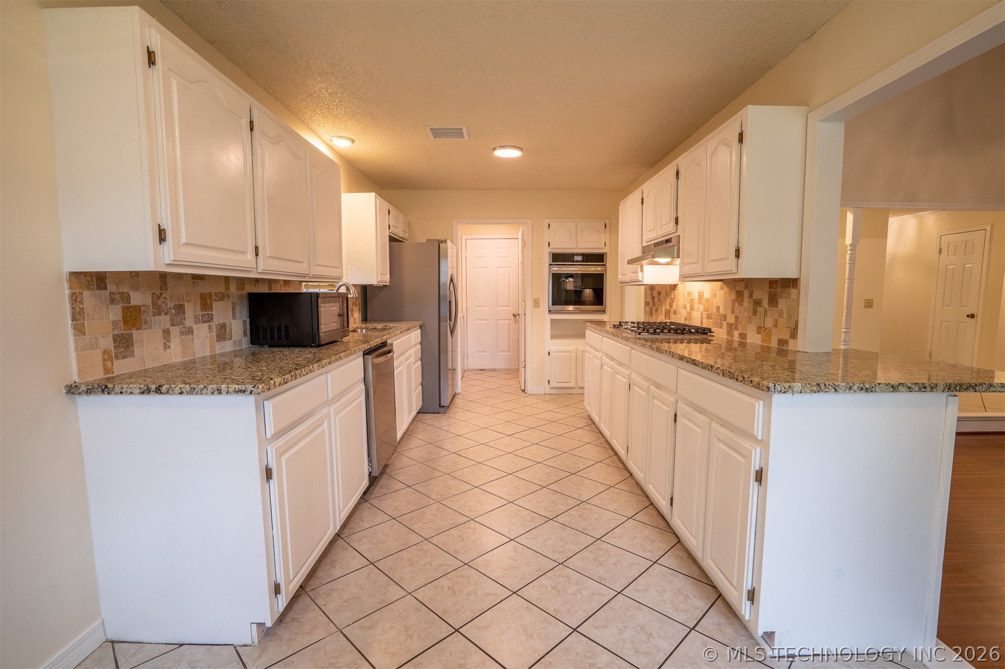12122 E 37th Place Tulsa OK 74146